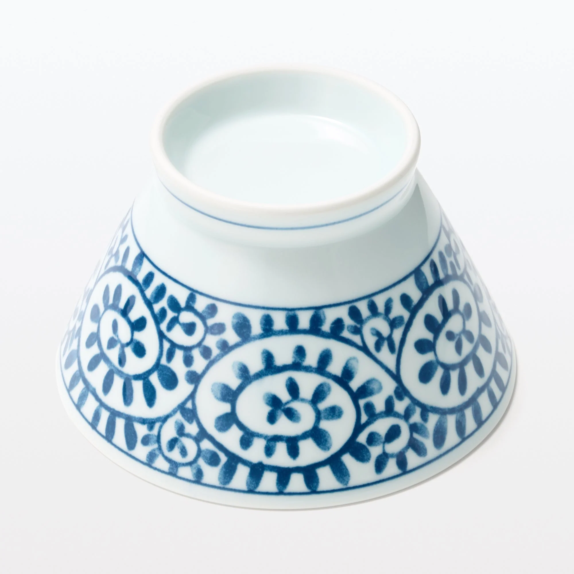 Hasami Ware Rice Bowl - Arabesque Pattern - Large - Image 5