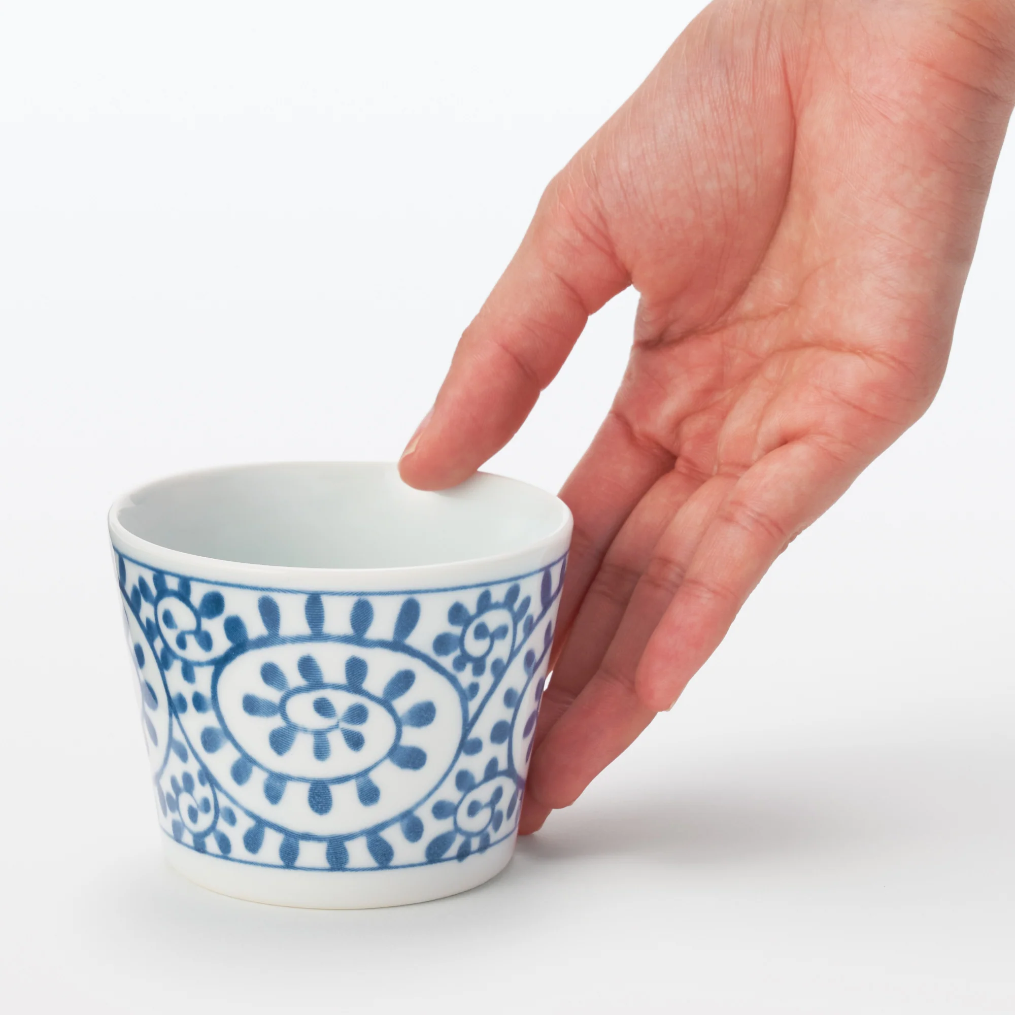 Hasami Ware Soup Cup - Arabesque Pattern - Image 2