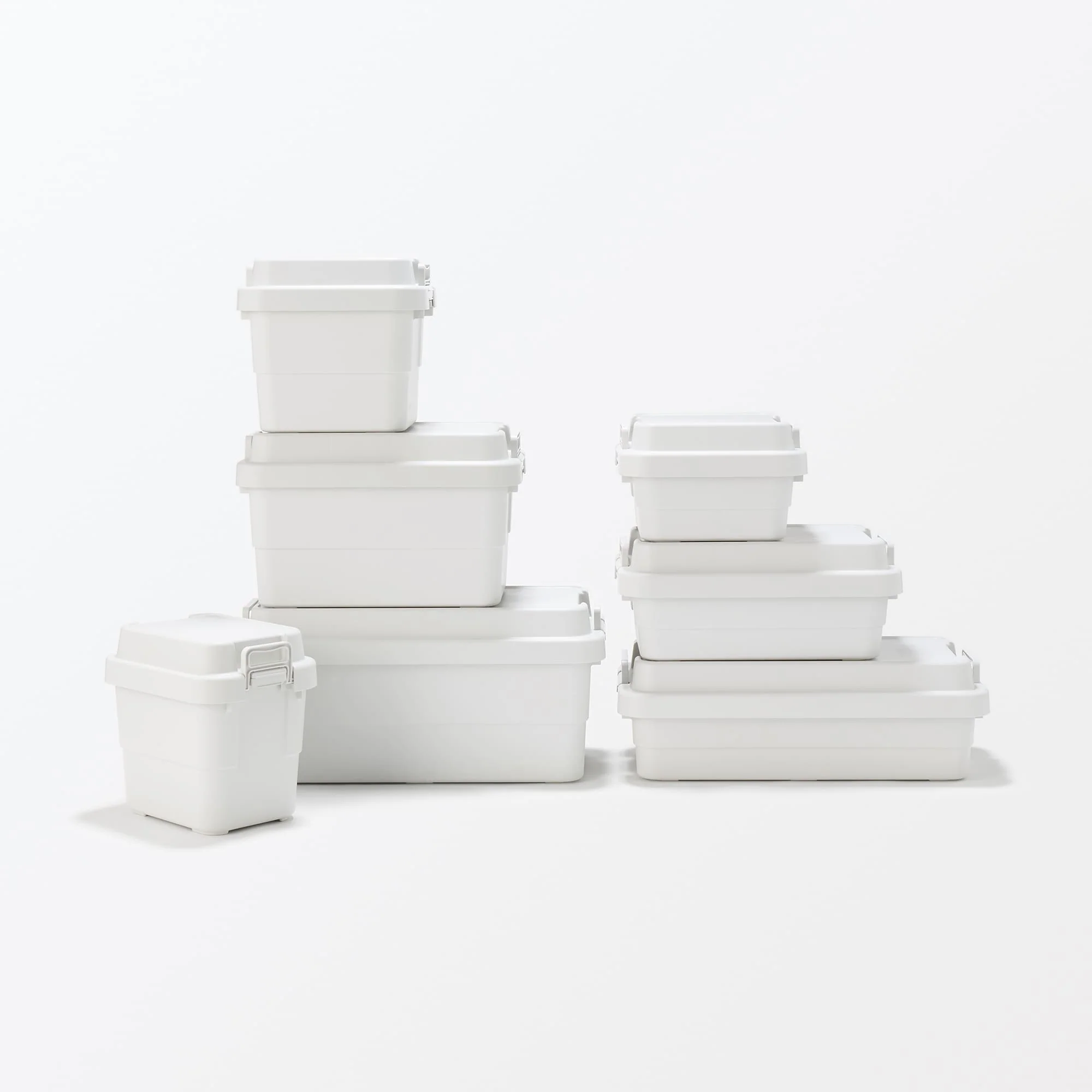 Heavy Duty Polypropylene Shallow Storage Box - Large (31.7 Qt) - Image 12