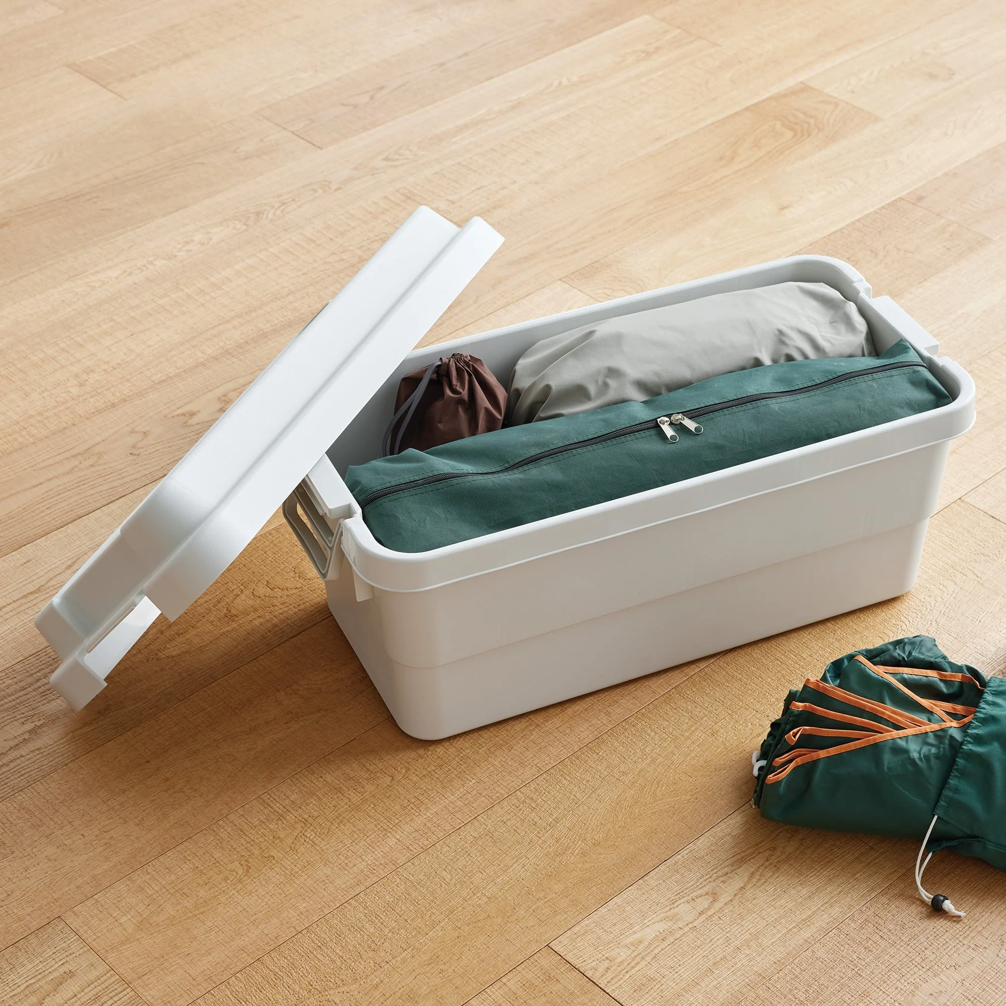 Heavy Duty Polypropylene Storage Box - Extra Large 18.5 gal - Image 12