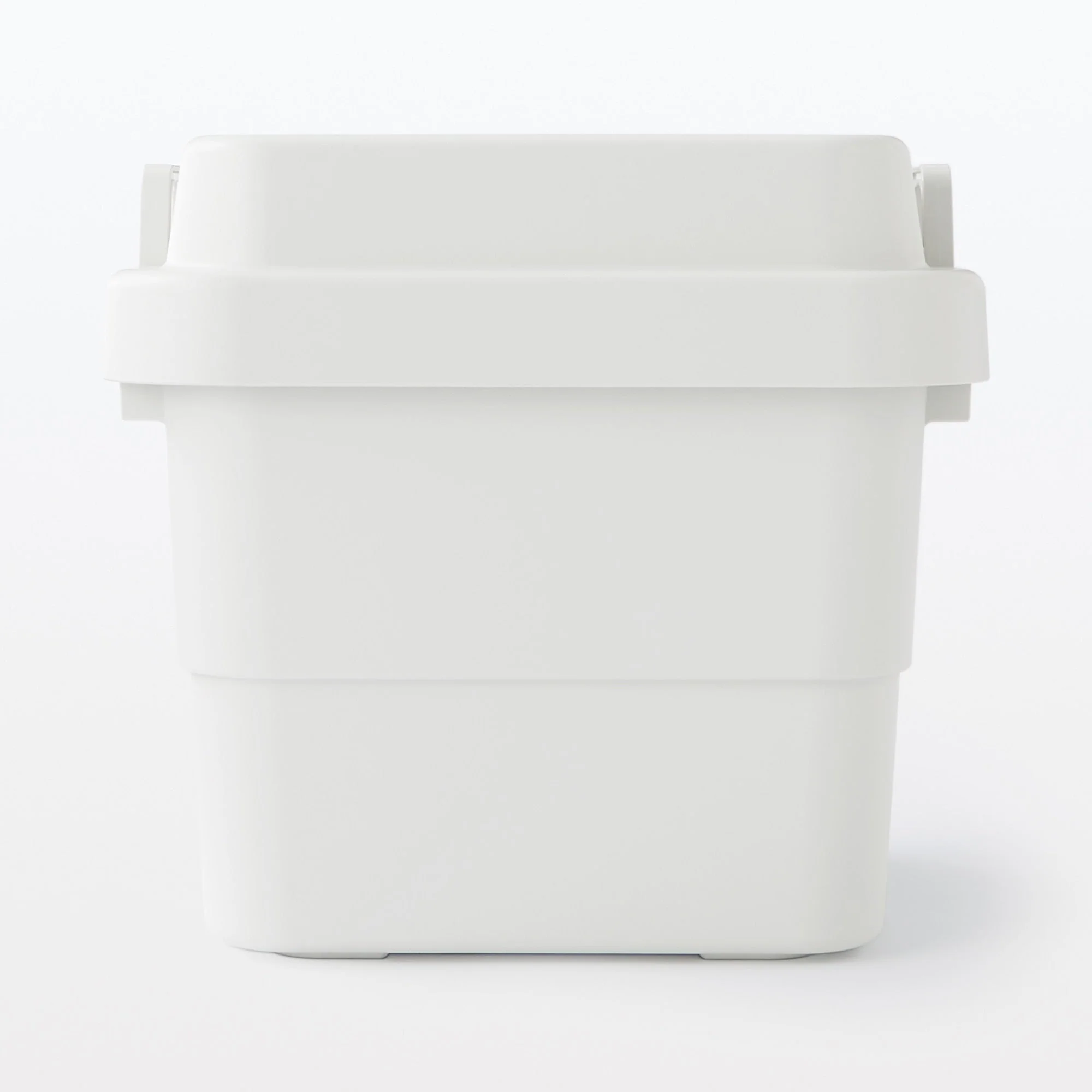 Heavy Duty Polypropylene Storage Box - Small 7.9 gal - Image 3
