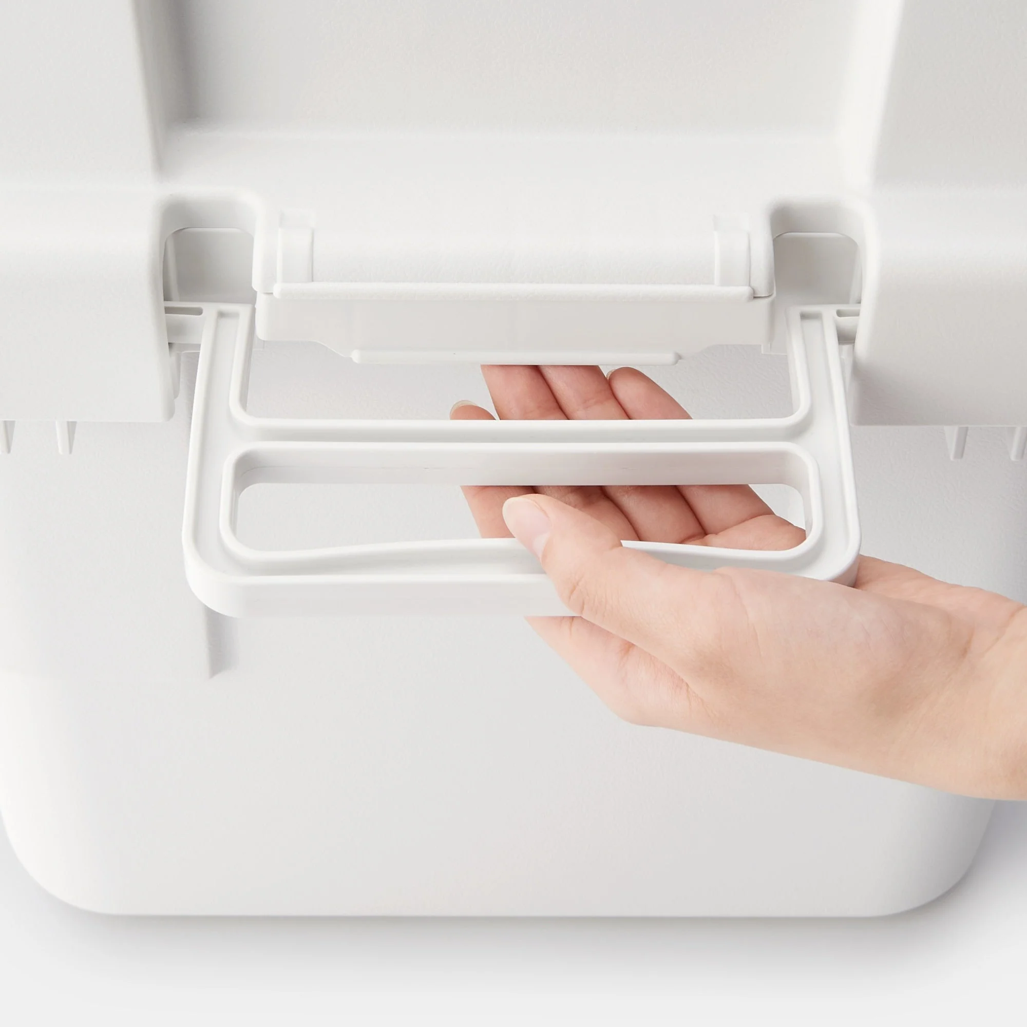 Heavy Duty Polypropylene Storage Box - Small 7.9 gal - Image 7