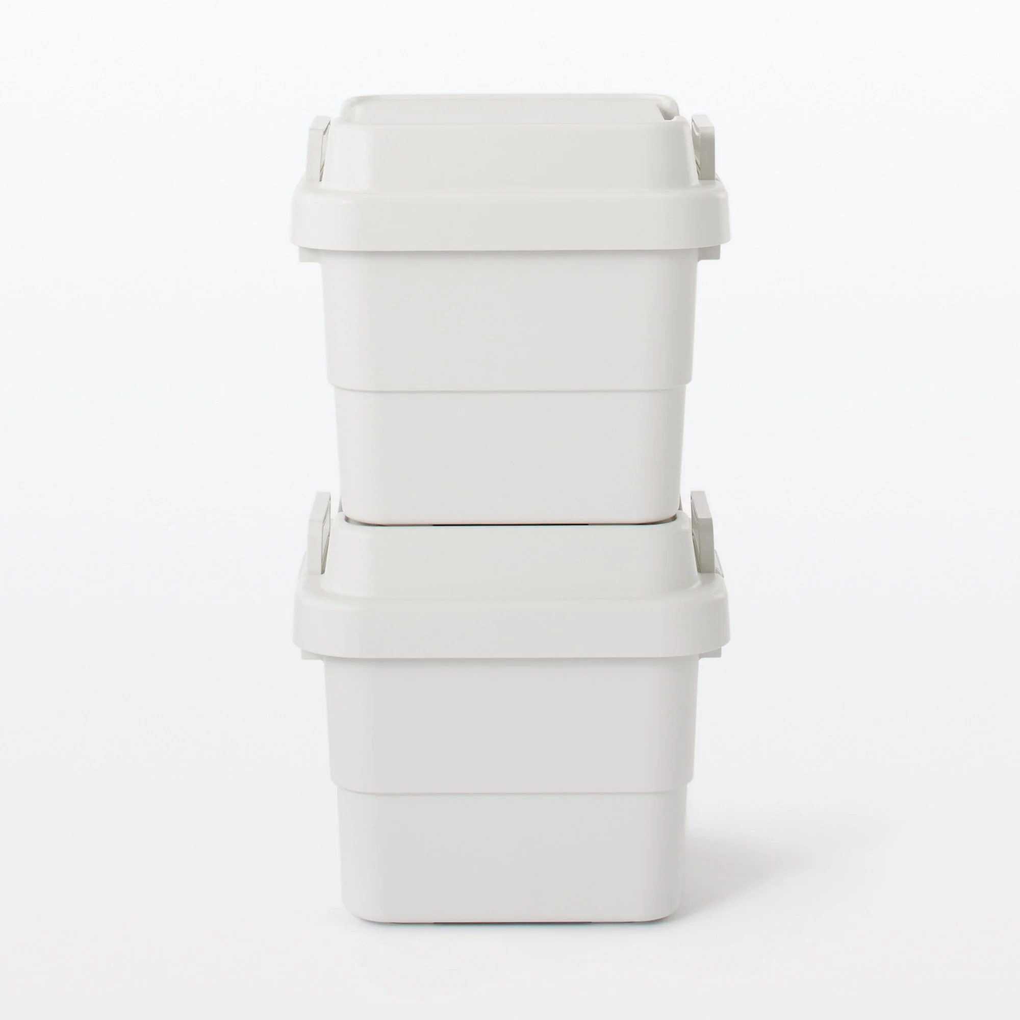 Heavy Duty Polypropylene Storage Box - Small 7.9 gal - Image 8