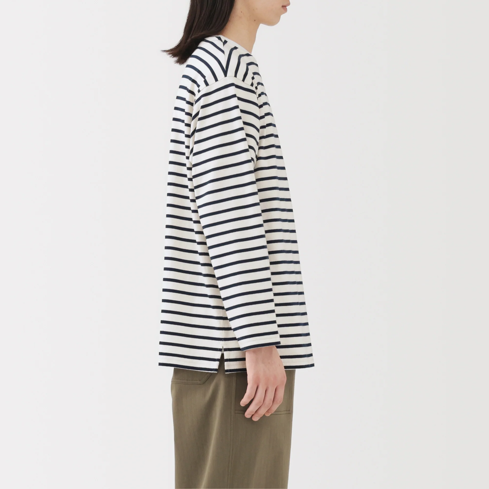 Heavyweight Boatneck T-Shirt - Image 5