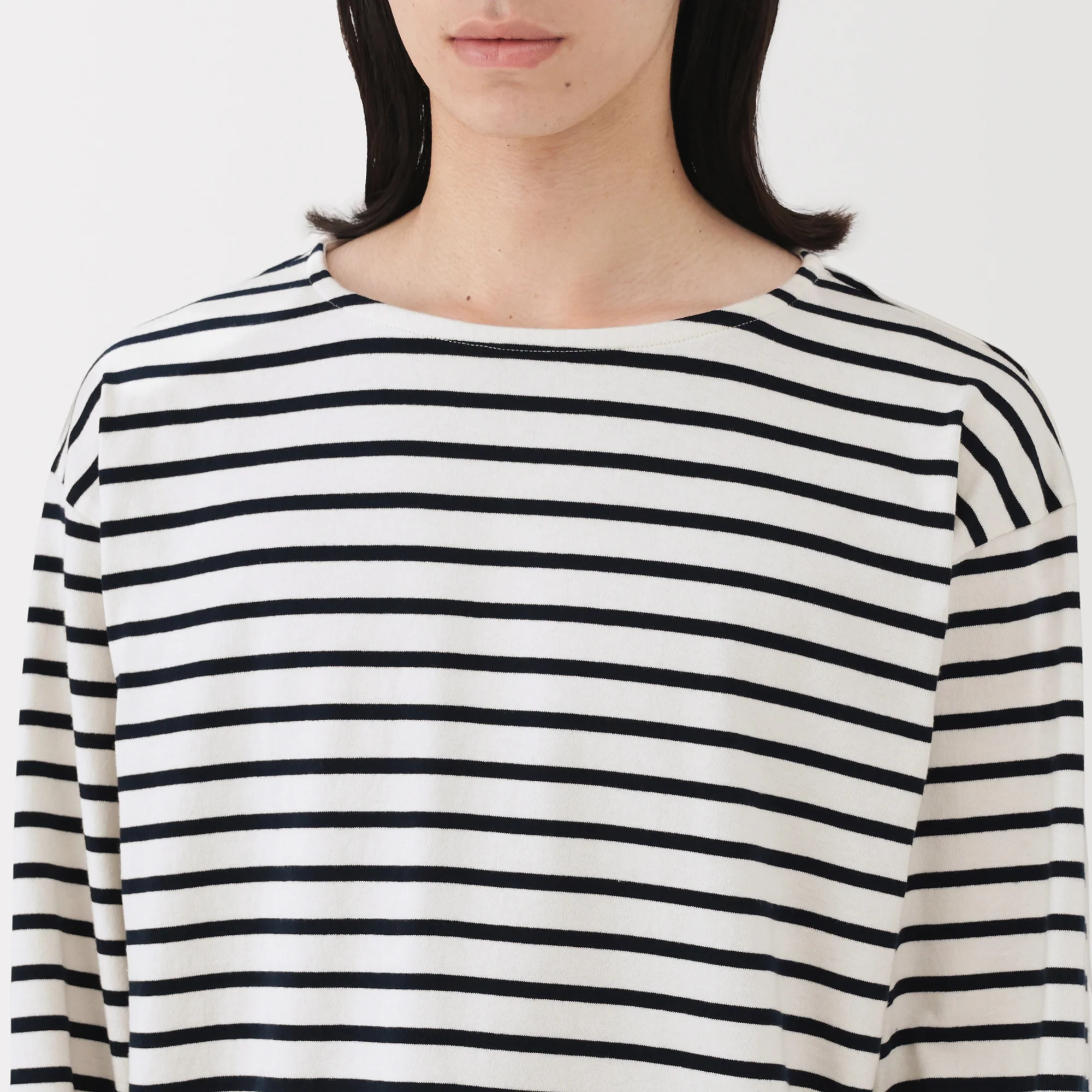 Heavyweight Boatneck T-Shirt - Image 7