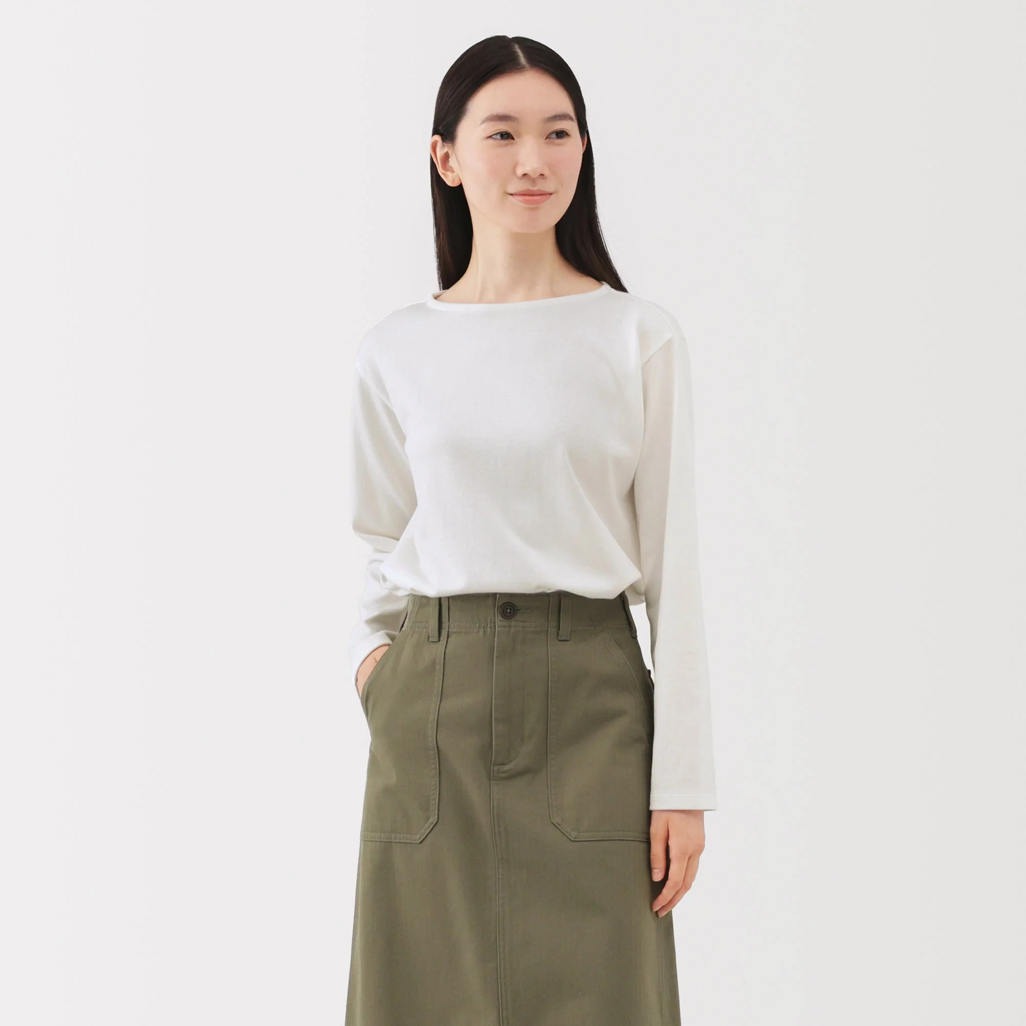 Heavyweight Boatneck T-Shirt - Image 11