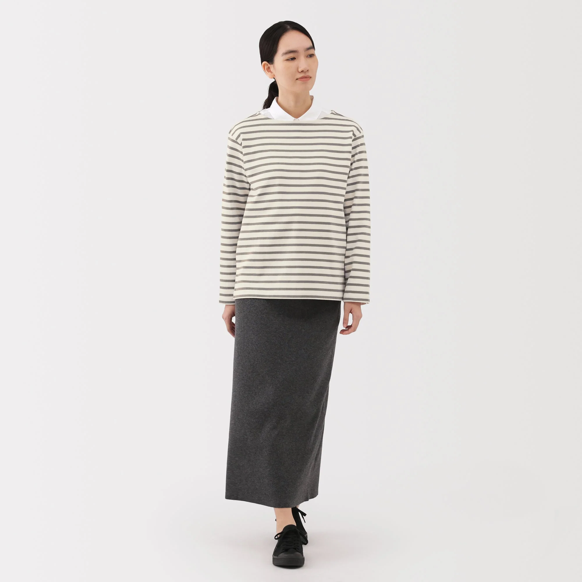 Heavyweight Boatneck T-Shirt - Image 20