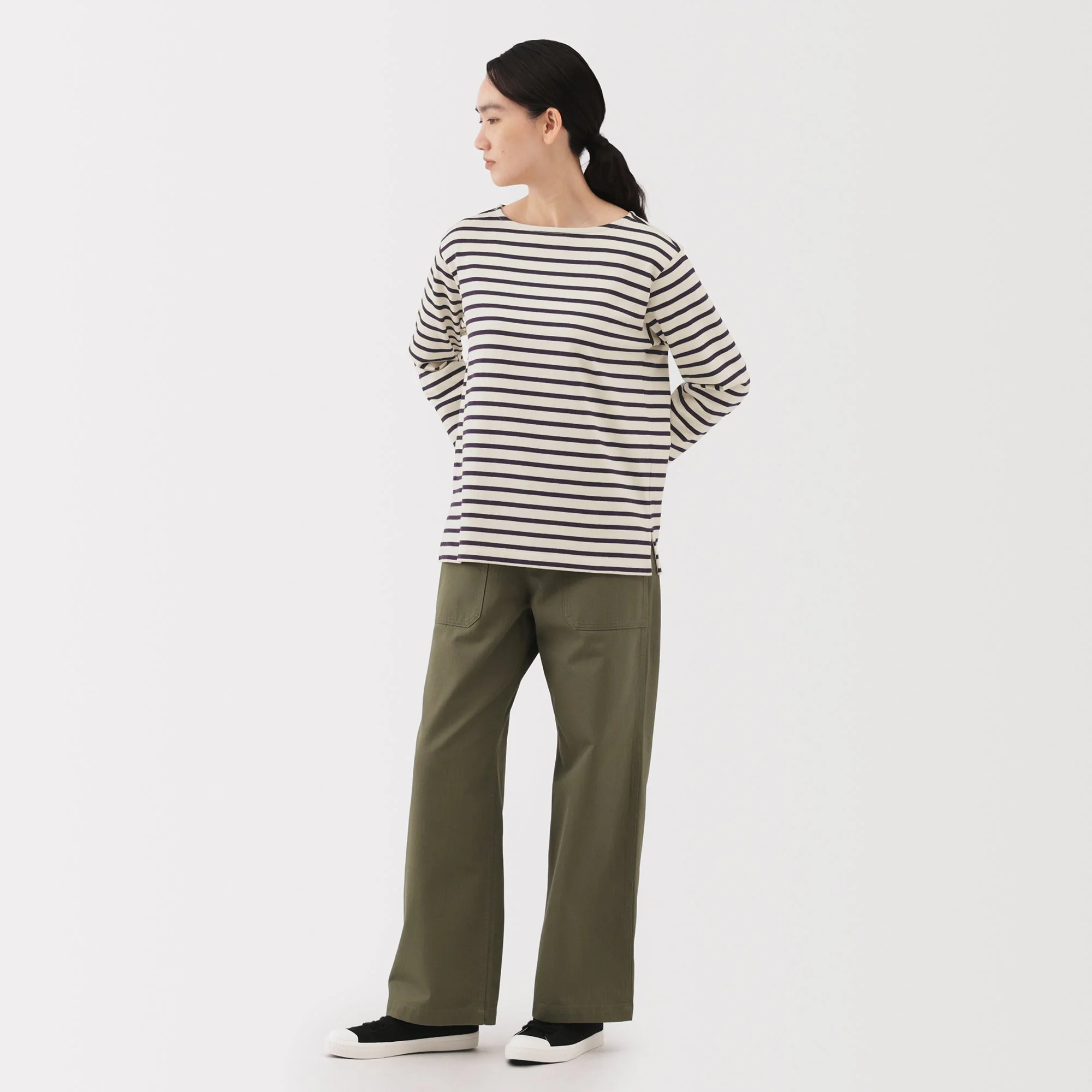 Heavyweight Boatneck T-Shirt - Image 36