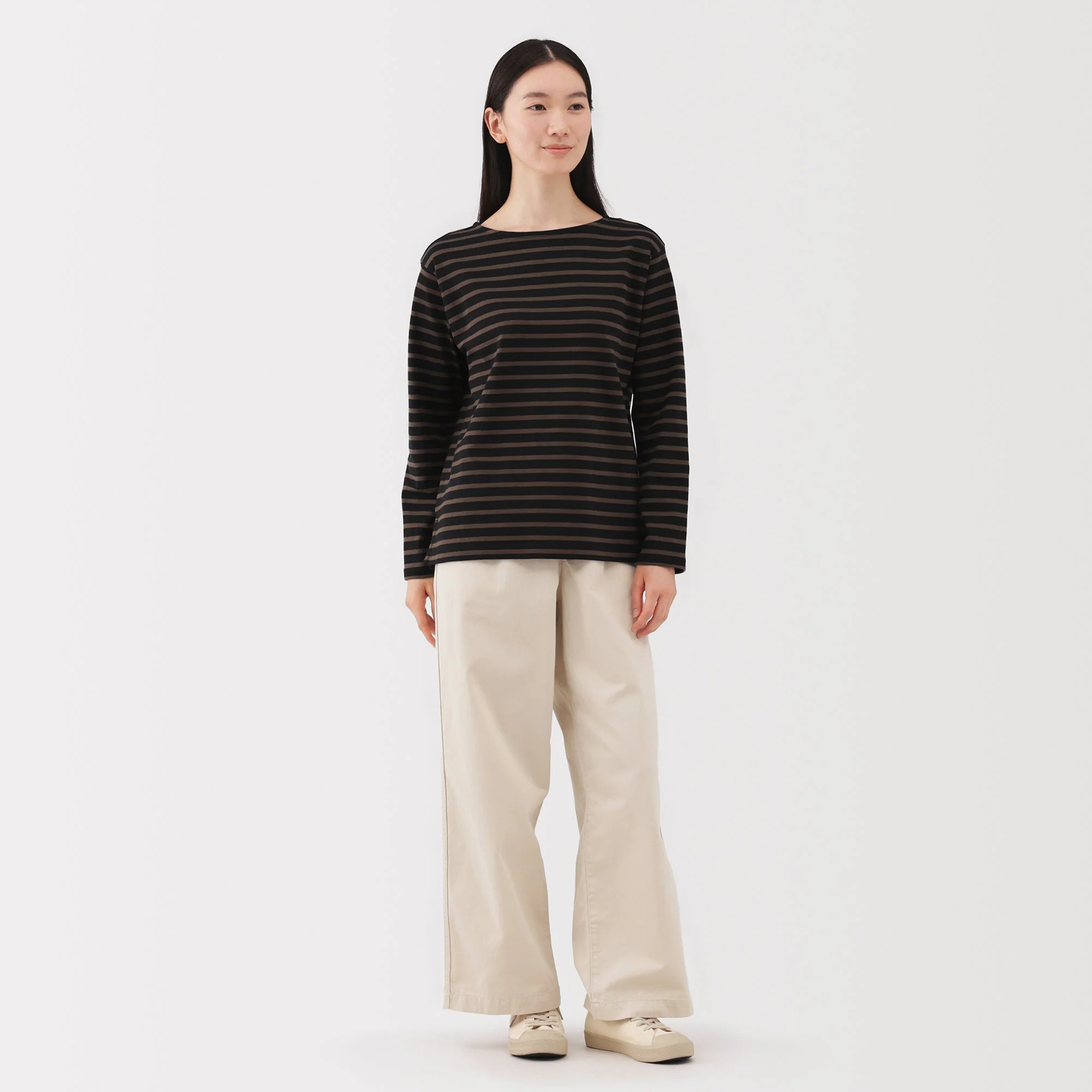 Heavyweight Boatneck T-Shirt - Image 44