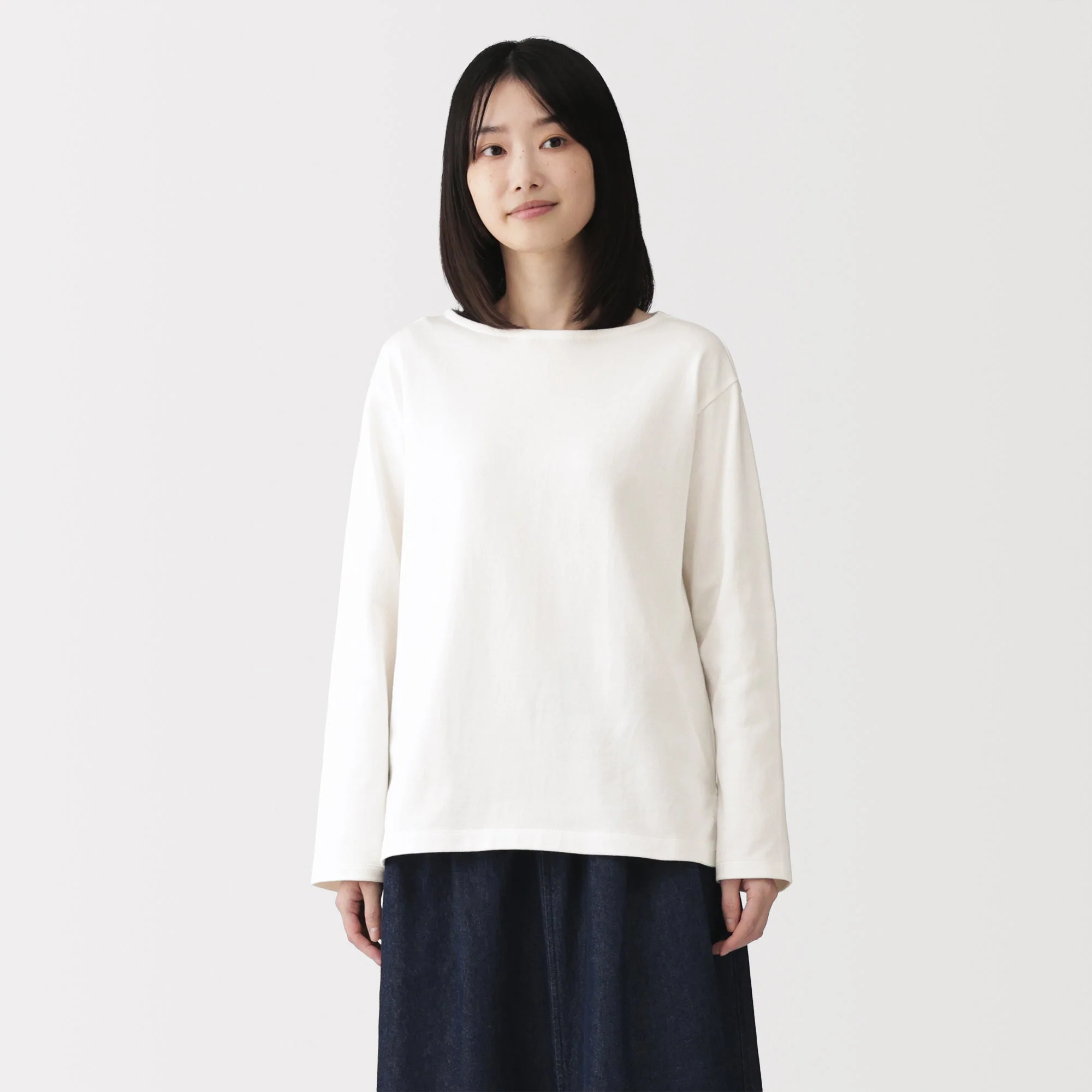 Heavyweight Cotton Boatneck T-Shirt - Image 12