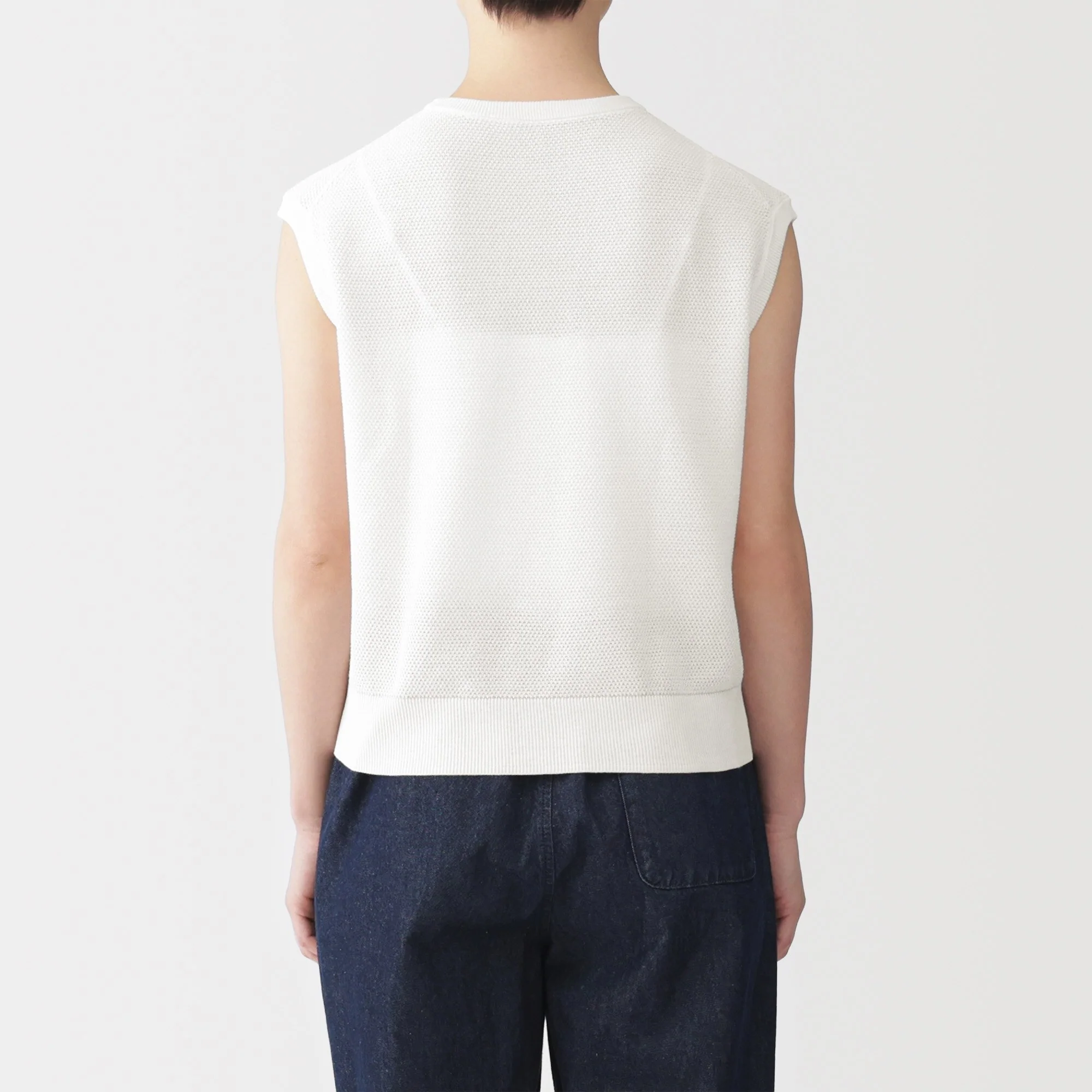 High-Twist Cotton Sleeveless Sweater - Image 6
