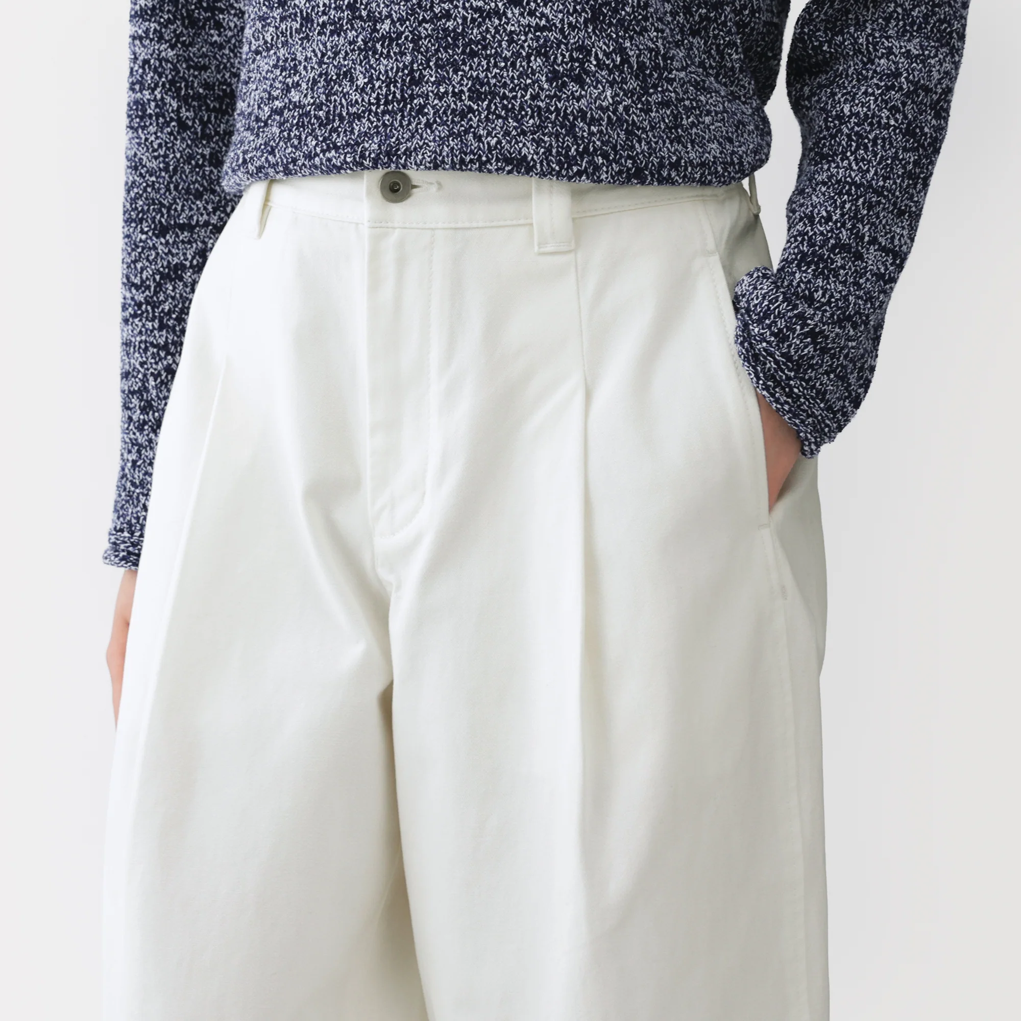 Labo Cotton Canvas Barrel Pants - Image 7