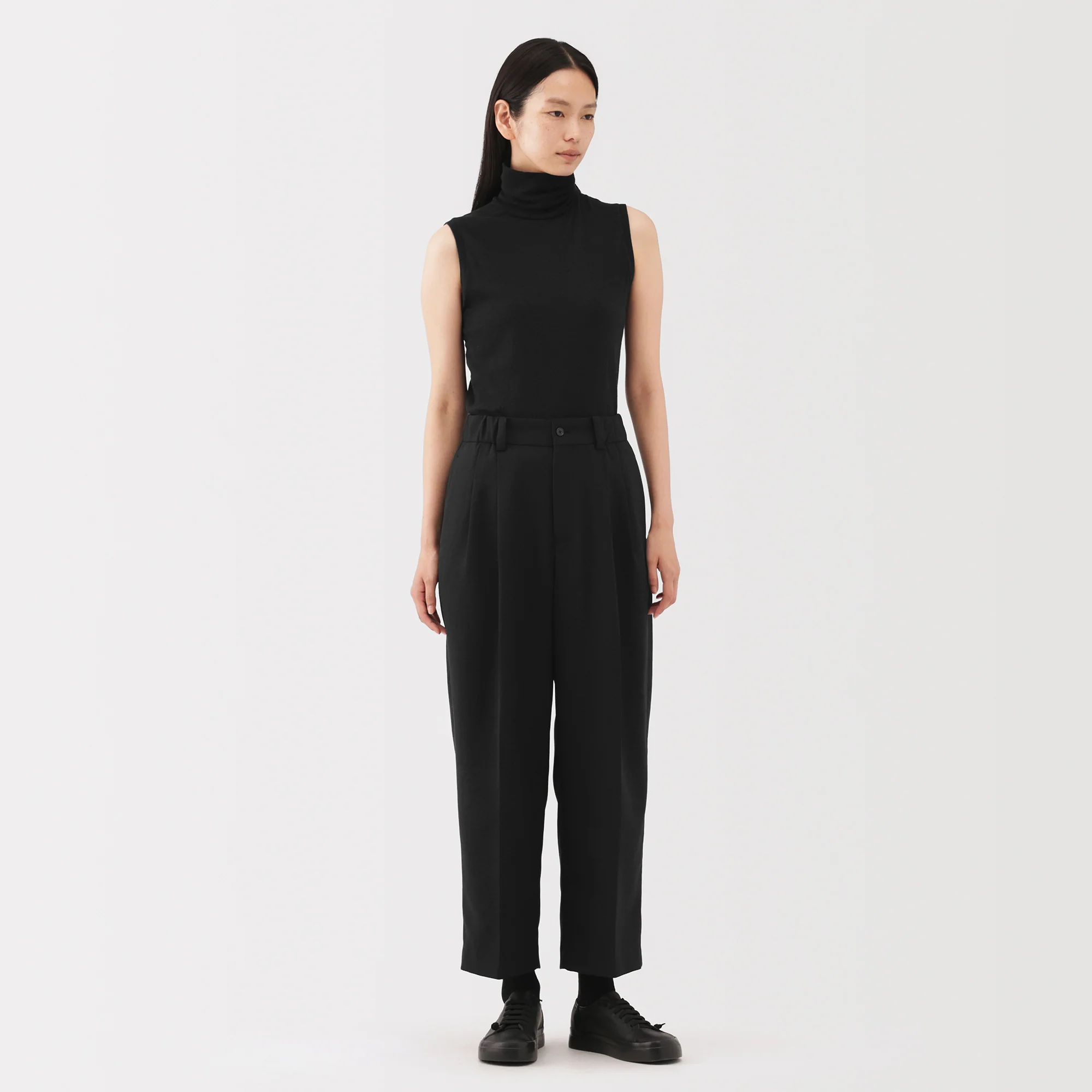 Labo Cotton Cashmere Sleeveless Turtleneck T-Shirt - Image 22