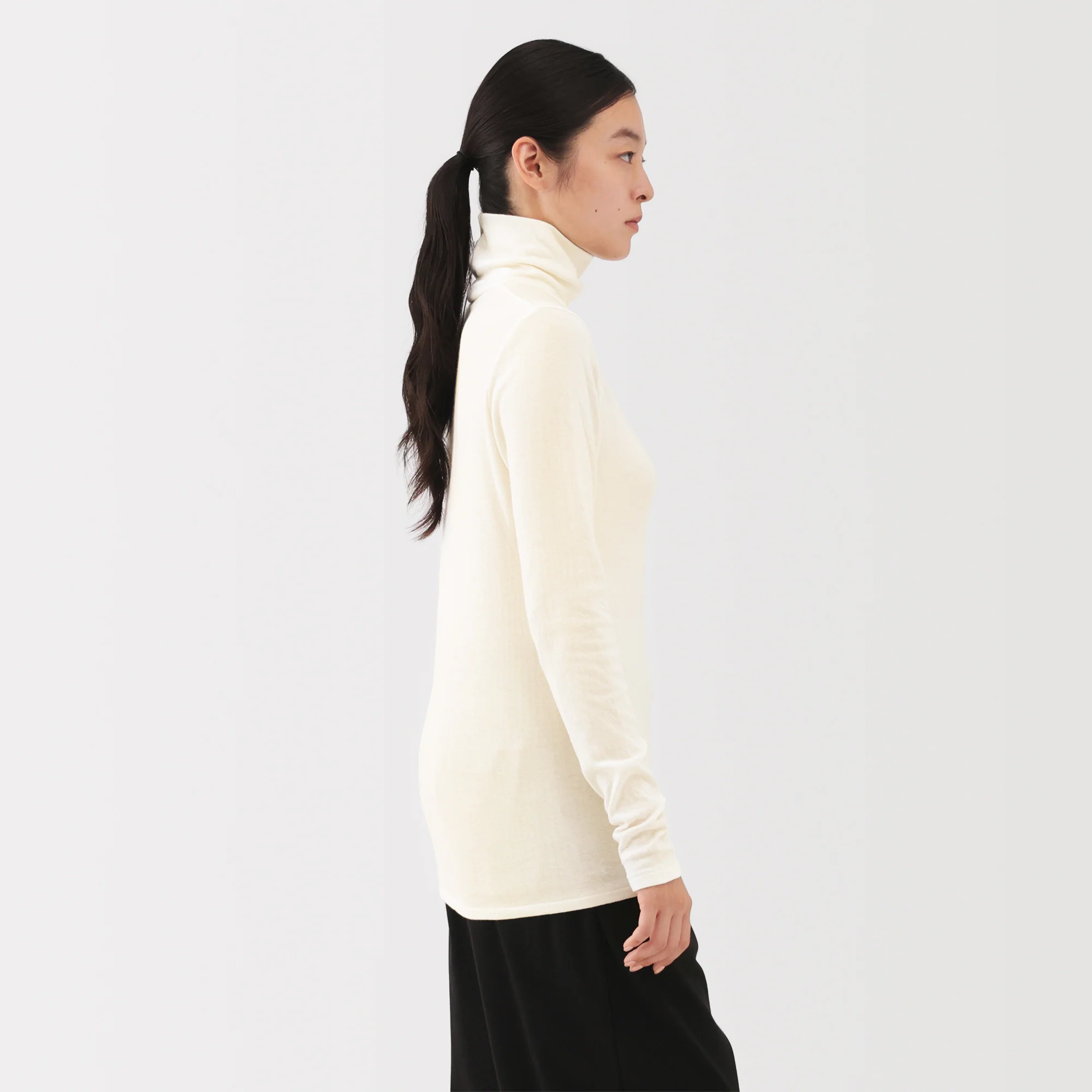 Labo Cotton Cashmere Turtleneck T-Shirt - Image 5