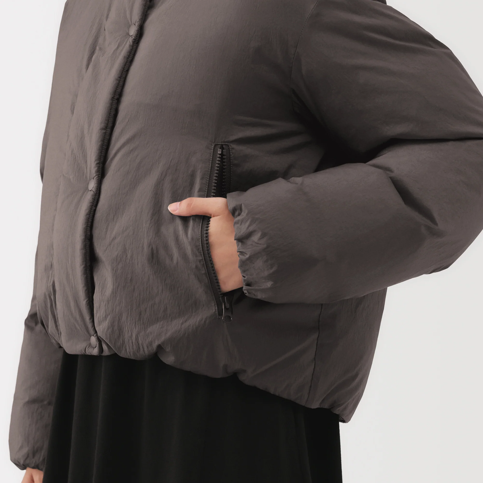 Labo Down Short Jacket - Image 9