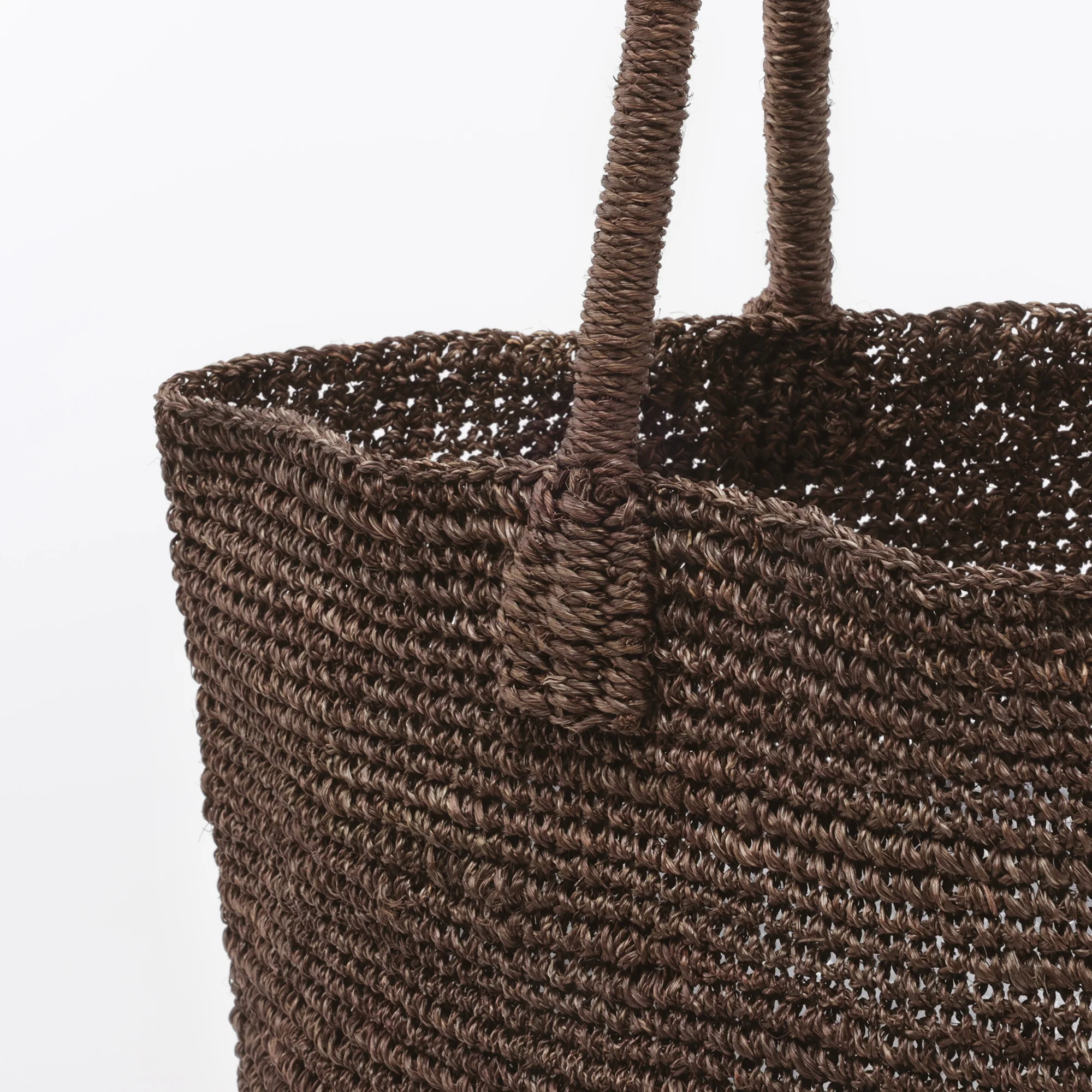 Labo Hand-Knitted Abacá Tote Bag - Image 8