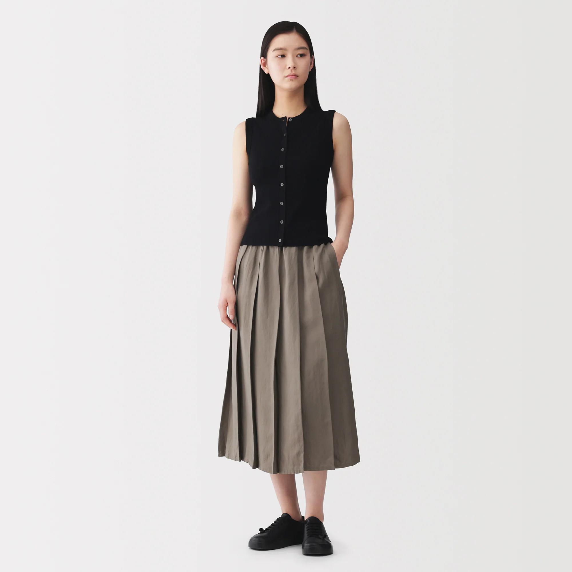 Labo High-Twist Cotton Knit Vest - Image 12