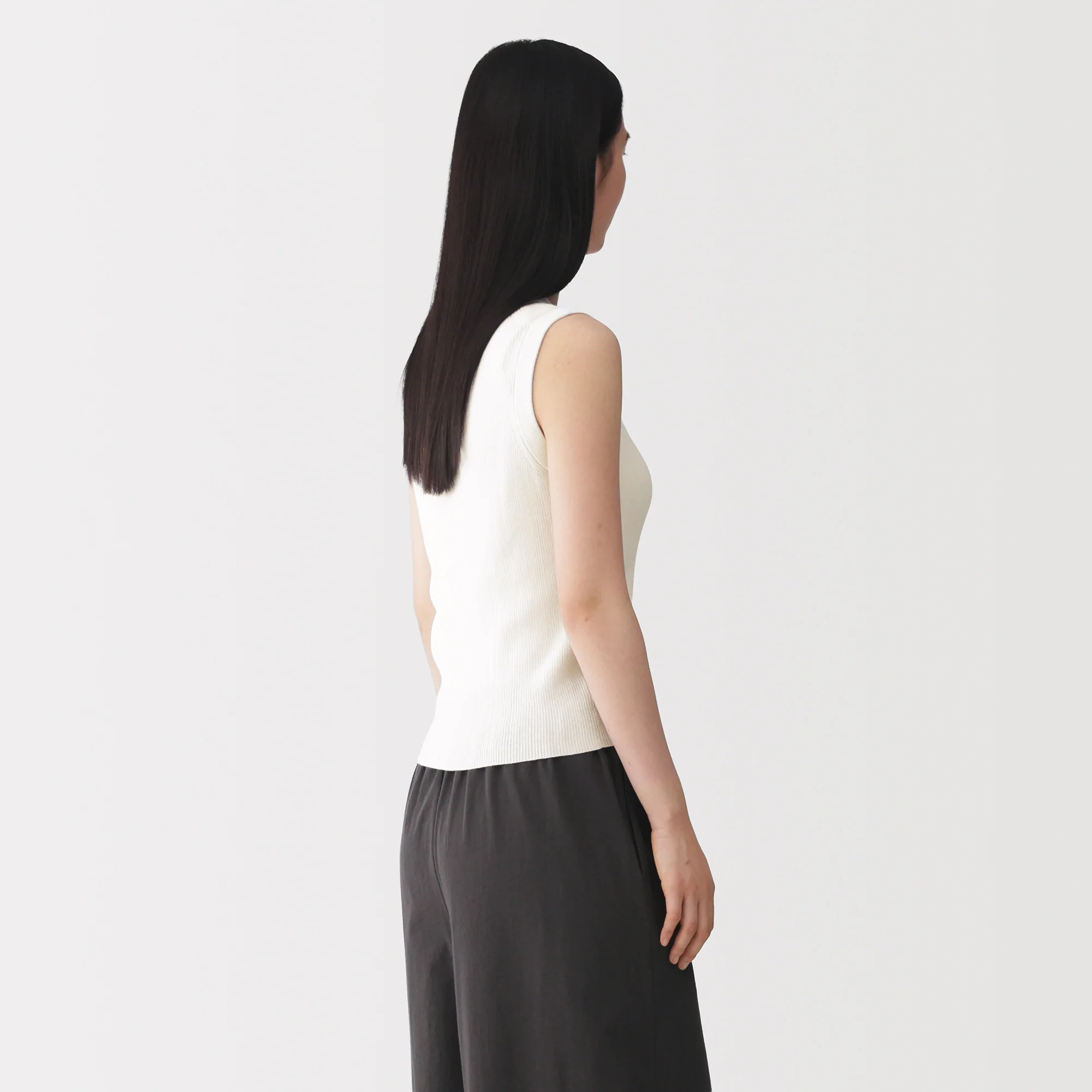 Labo High-Twist Cotton Knit Vest - Image 13