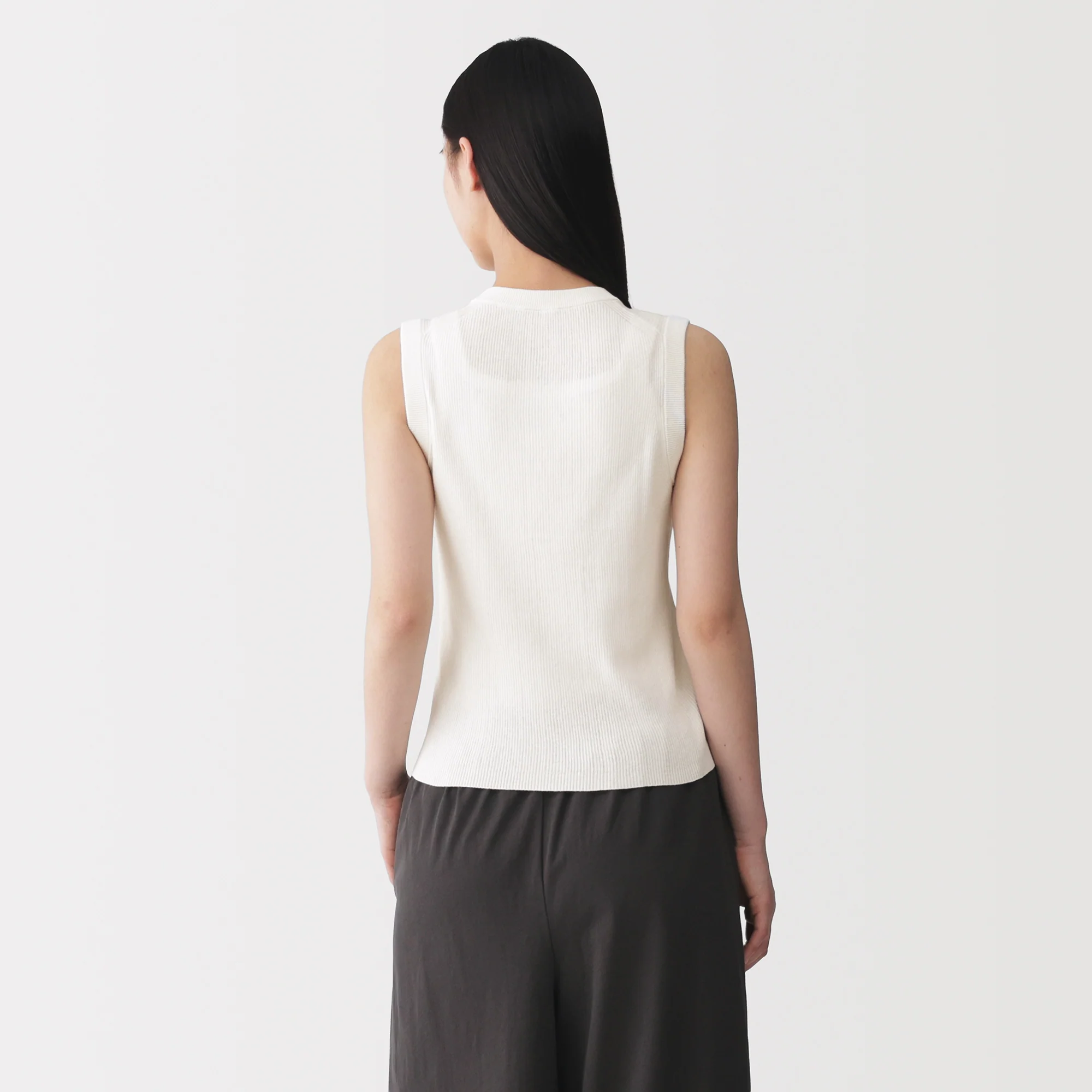 Labo High-Twist Cotton Knit Vest - Image 6
