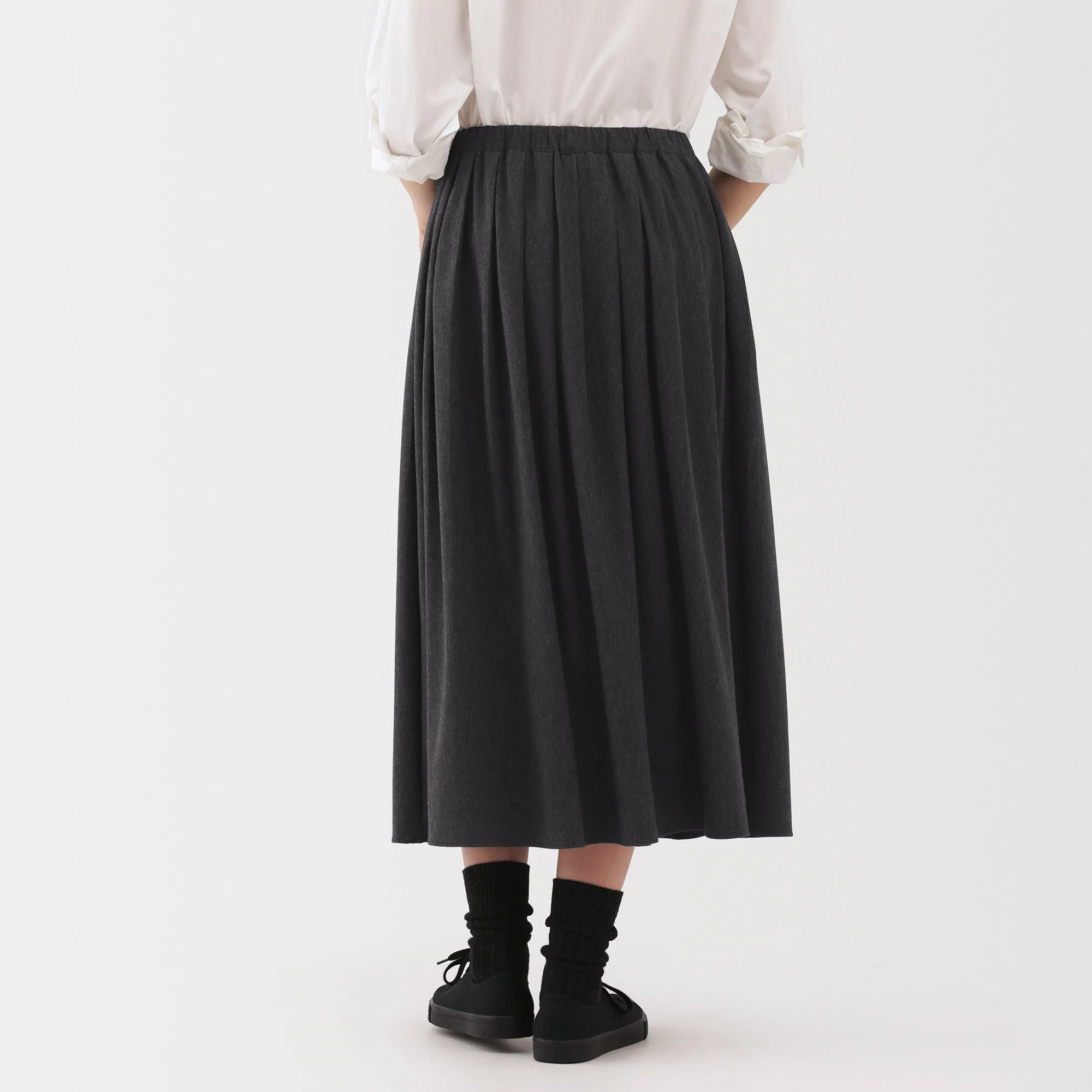 Labo Jersey Pleated Skirt - Image 15