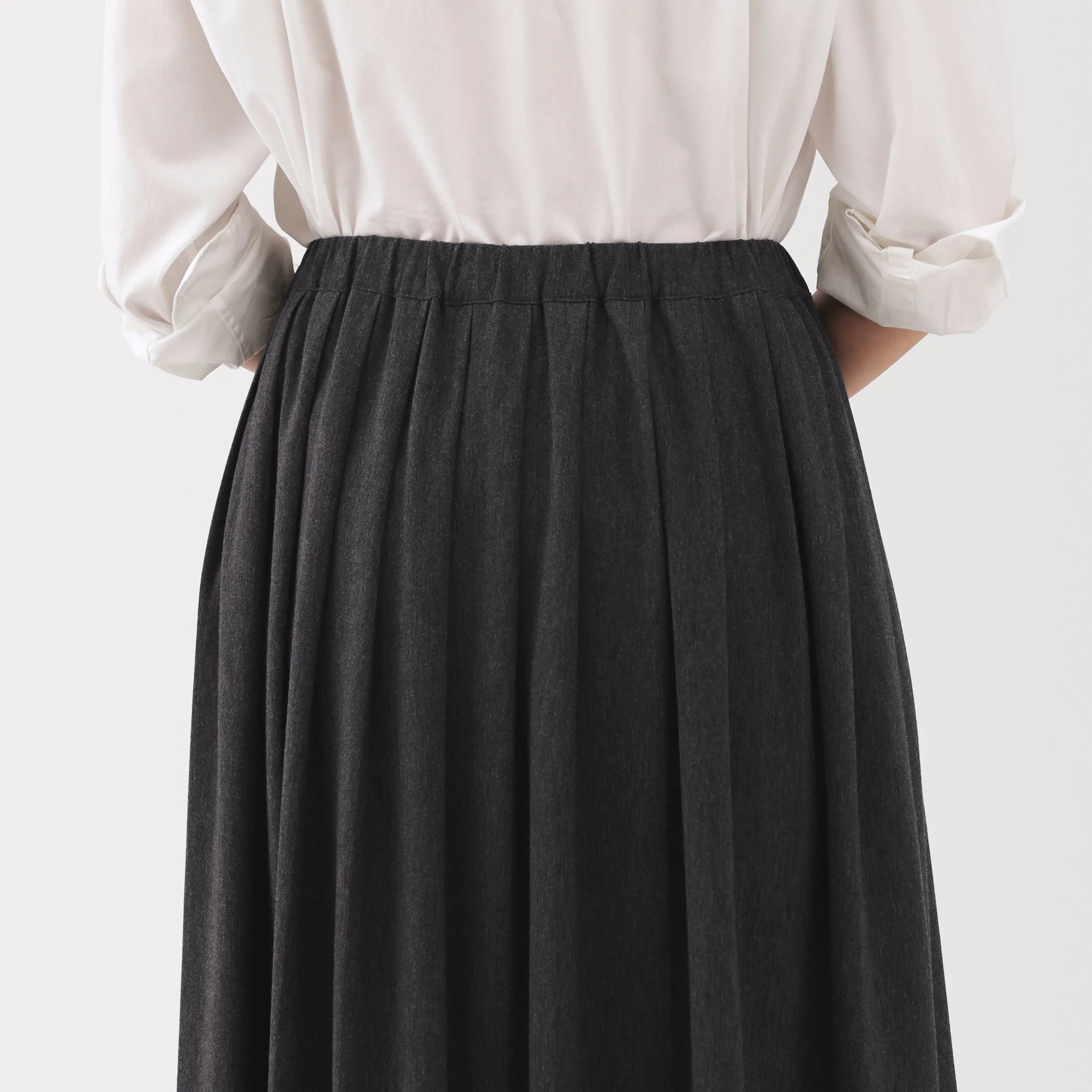 Labo Jersey Pleated Skirt - Image 26