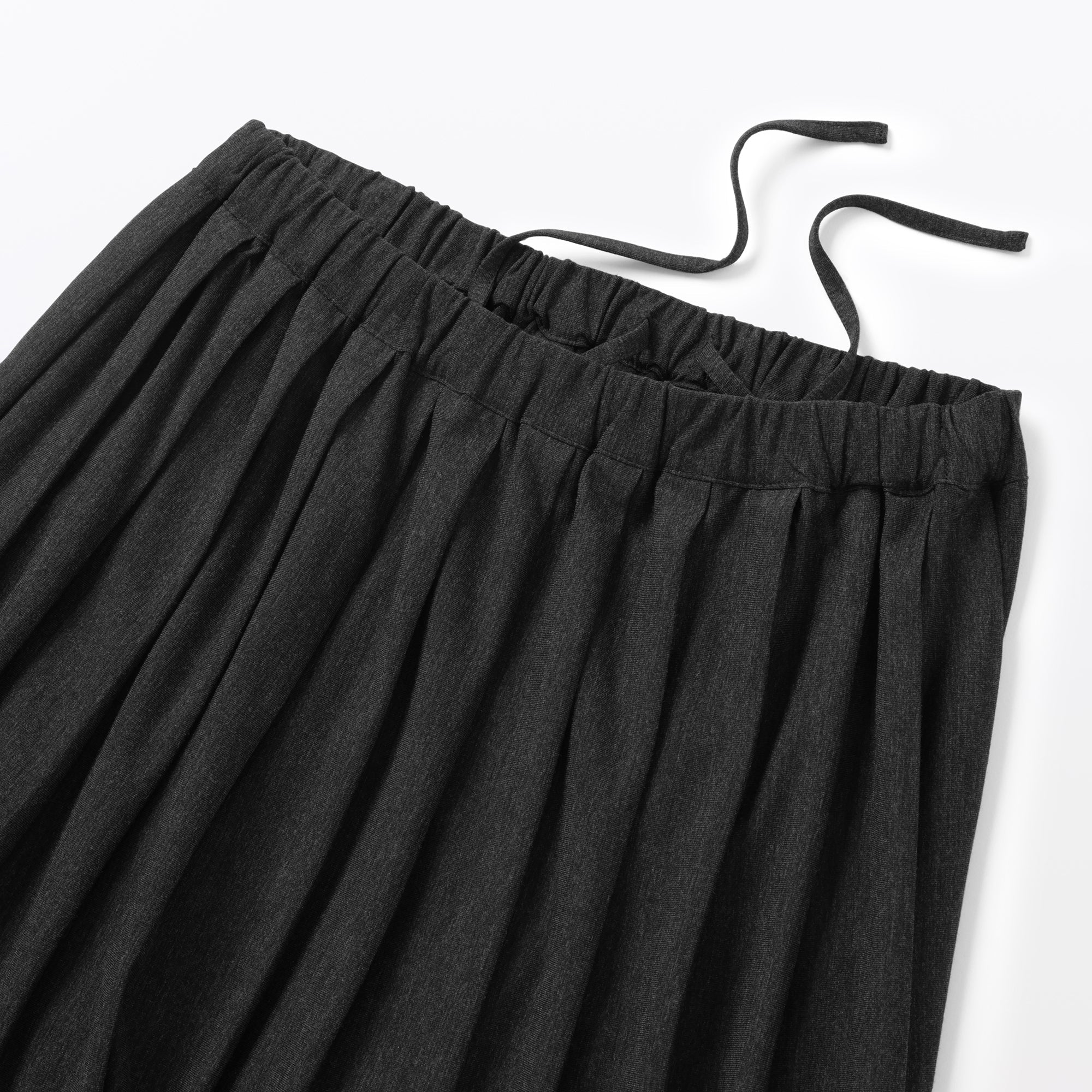 Labo Jersey Pleated Skirt - Image 9