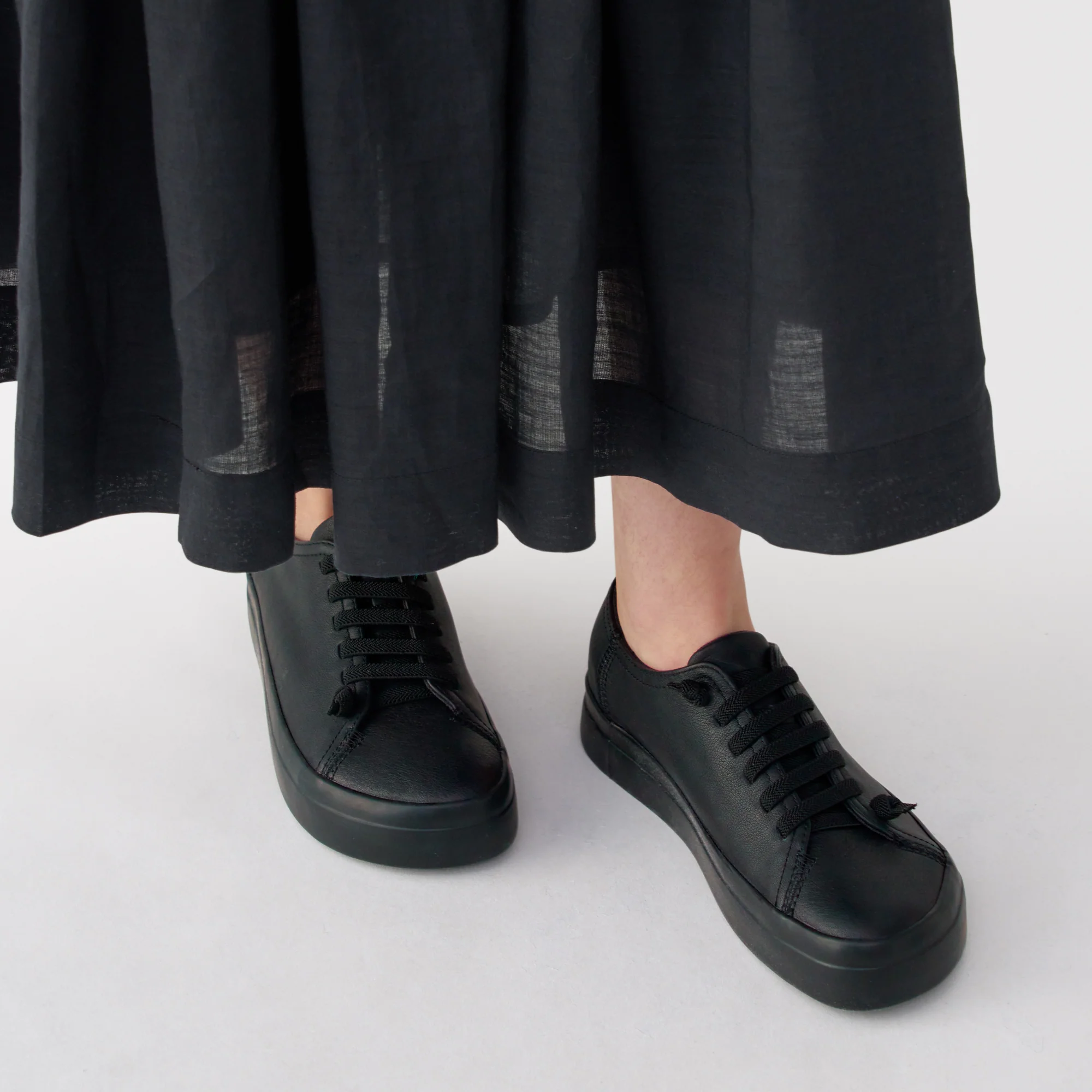 Labo Leather Low-Cut Sneakers - Image 21