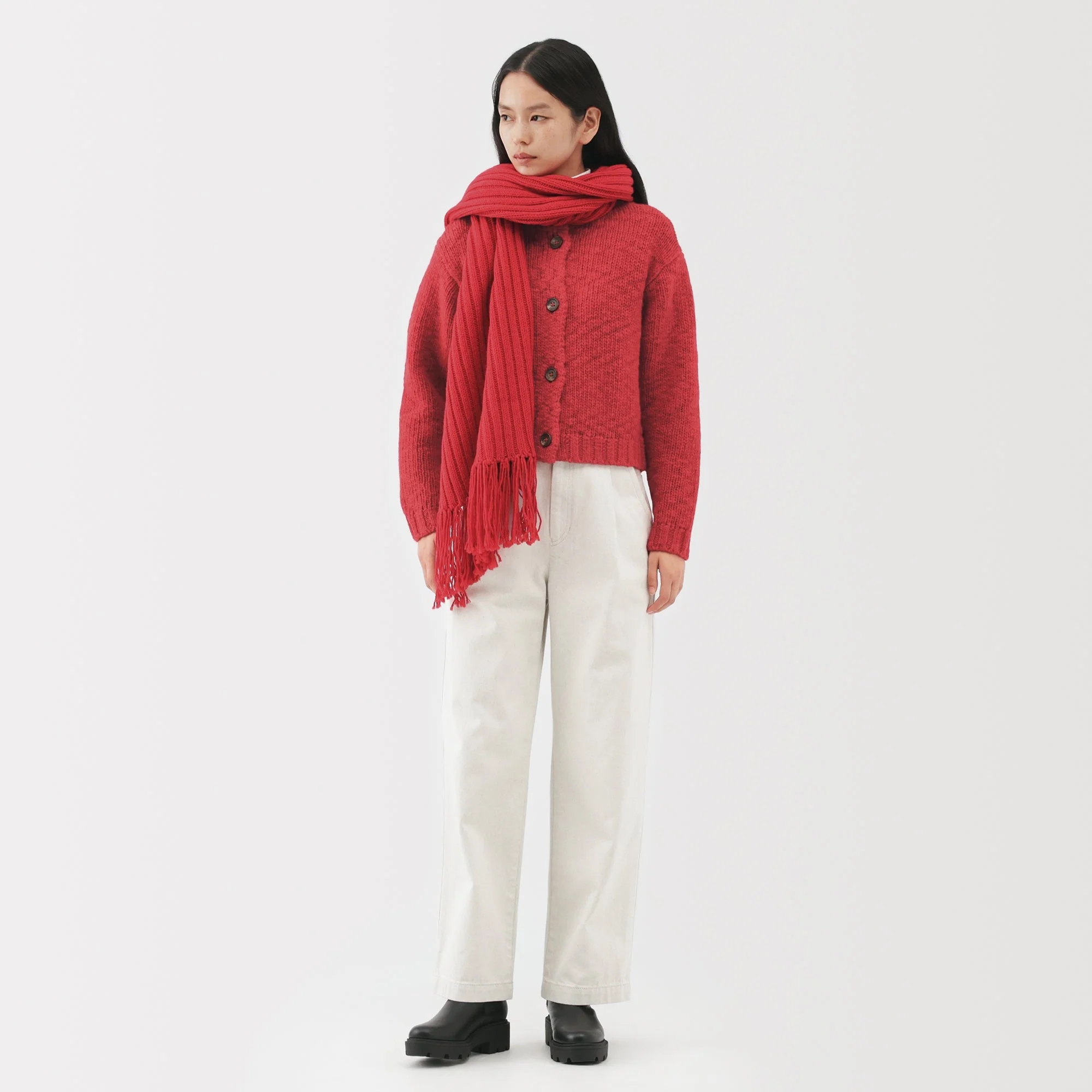 Labo Merino Wool Low-Gauge Stole - Image 11