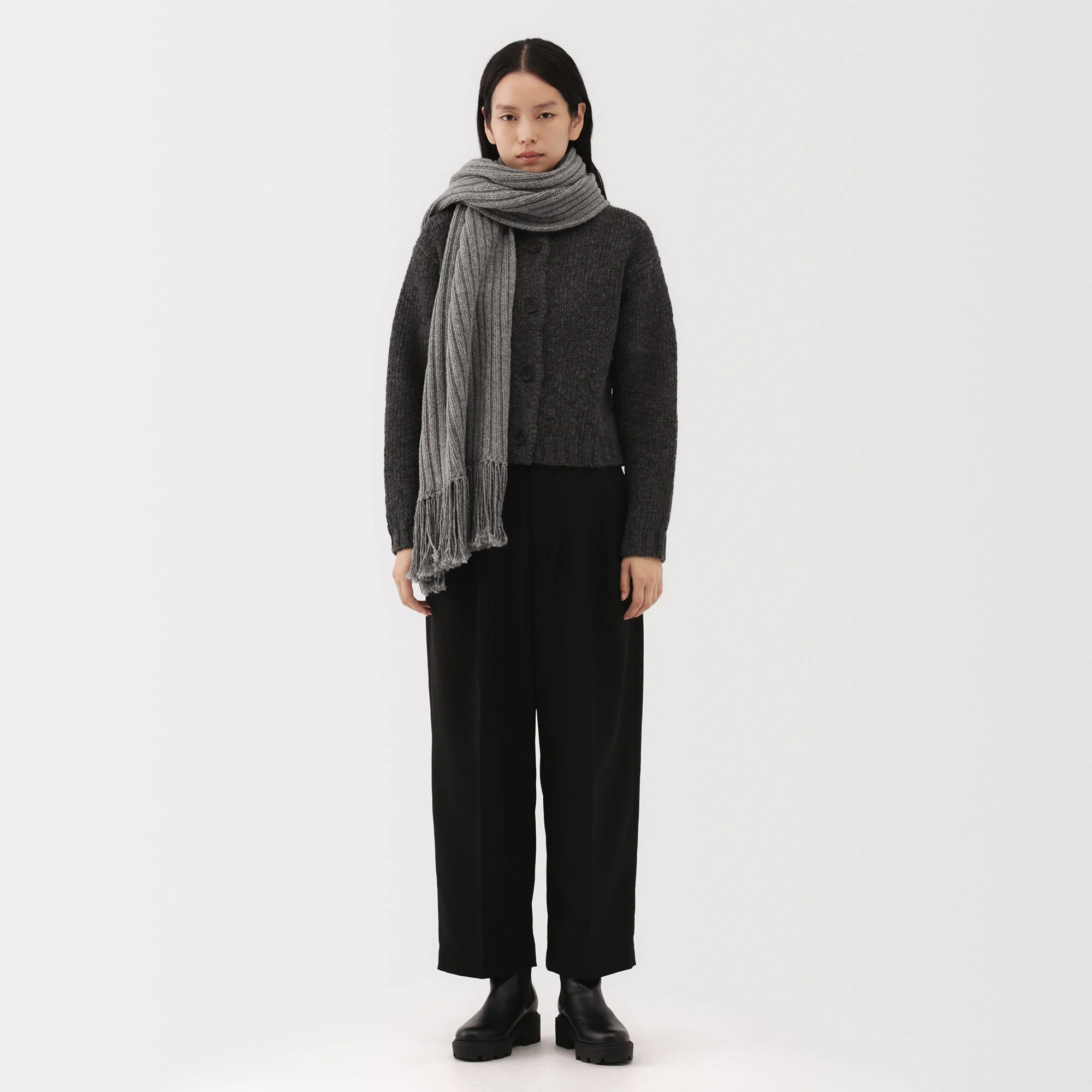 Labo Merino Wool Low-Gauge Stole - Image 3