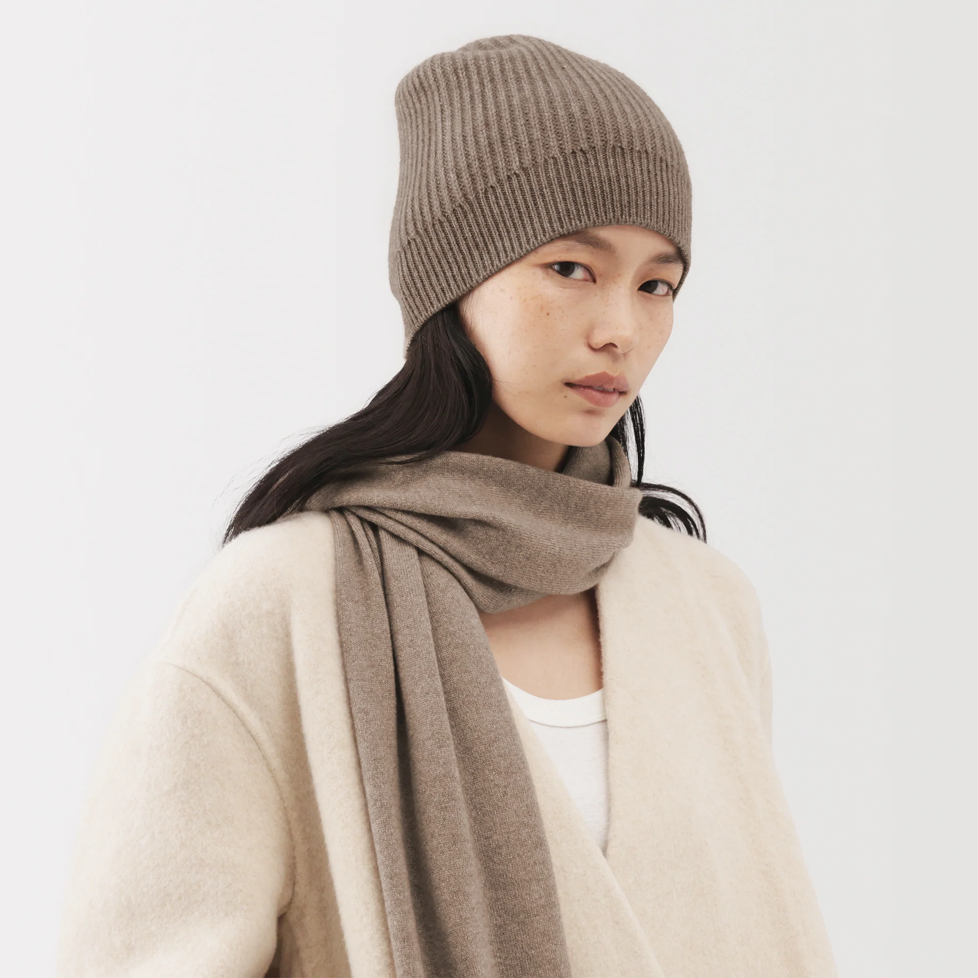 Labo Natural Cashmere Knit Cap - Image 3