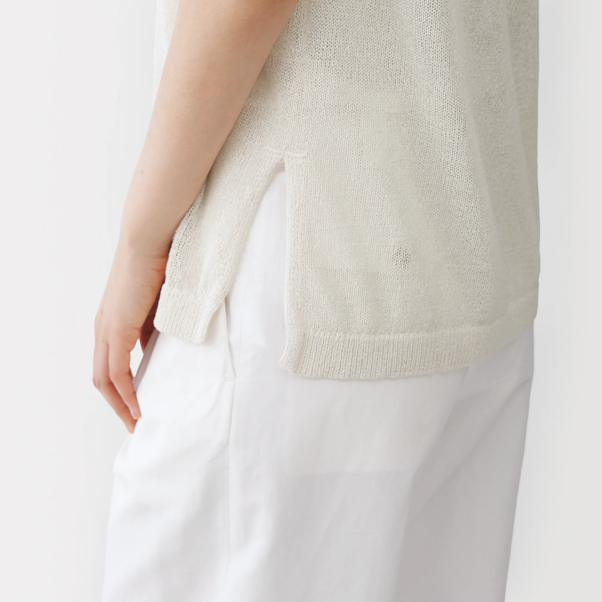 Labo Washi Blend Sleeveless Sweater - Image 26