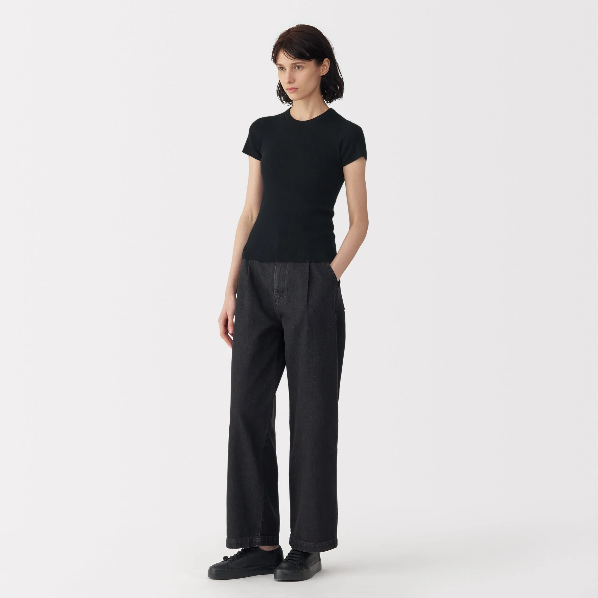 Labo Women's High Twist Cotton Knit Short Sleeve Pullover - Image 3