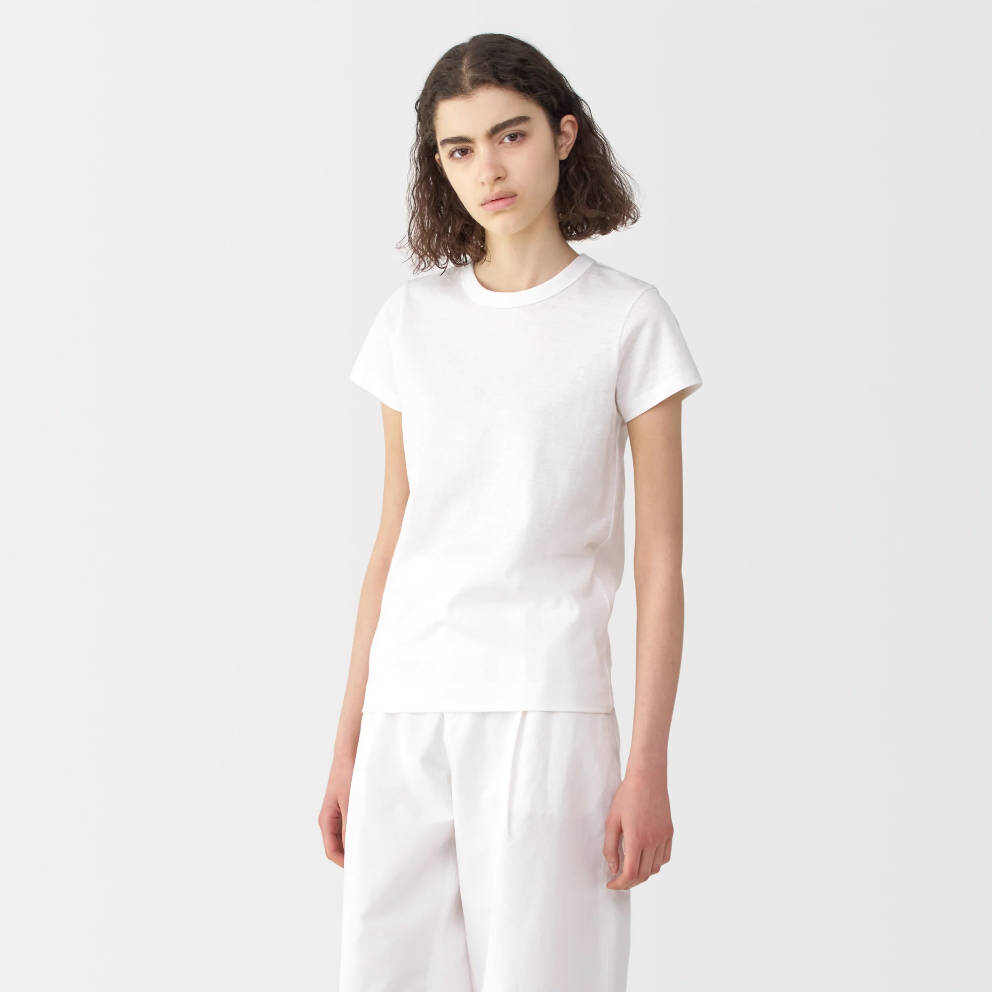 Labo Women's Linen Blend Short Sleeve T-Shirt - Image 11