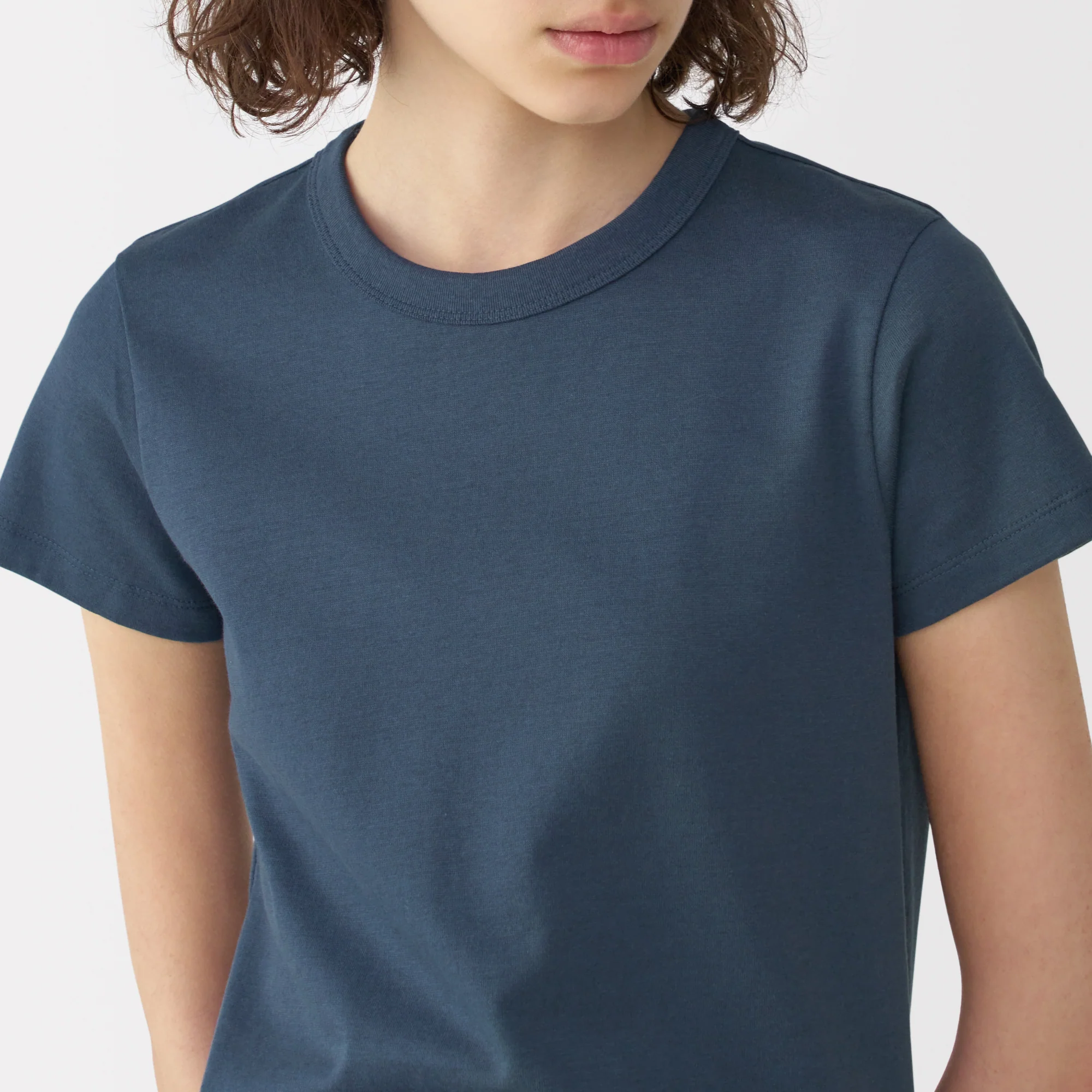 Labo Women's Linen Blend Short Sleeve T-Shirt - Image 28