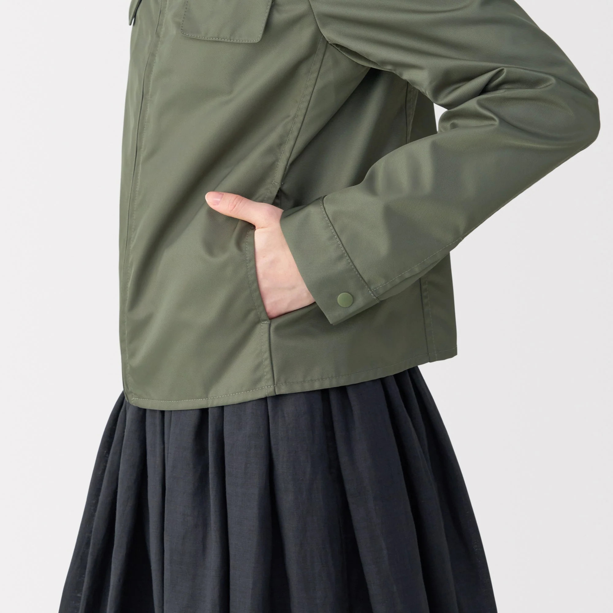 Labo Women's Nylon Twill Zip Jacket - Image 8