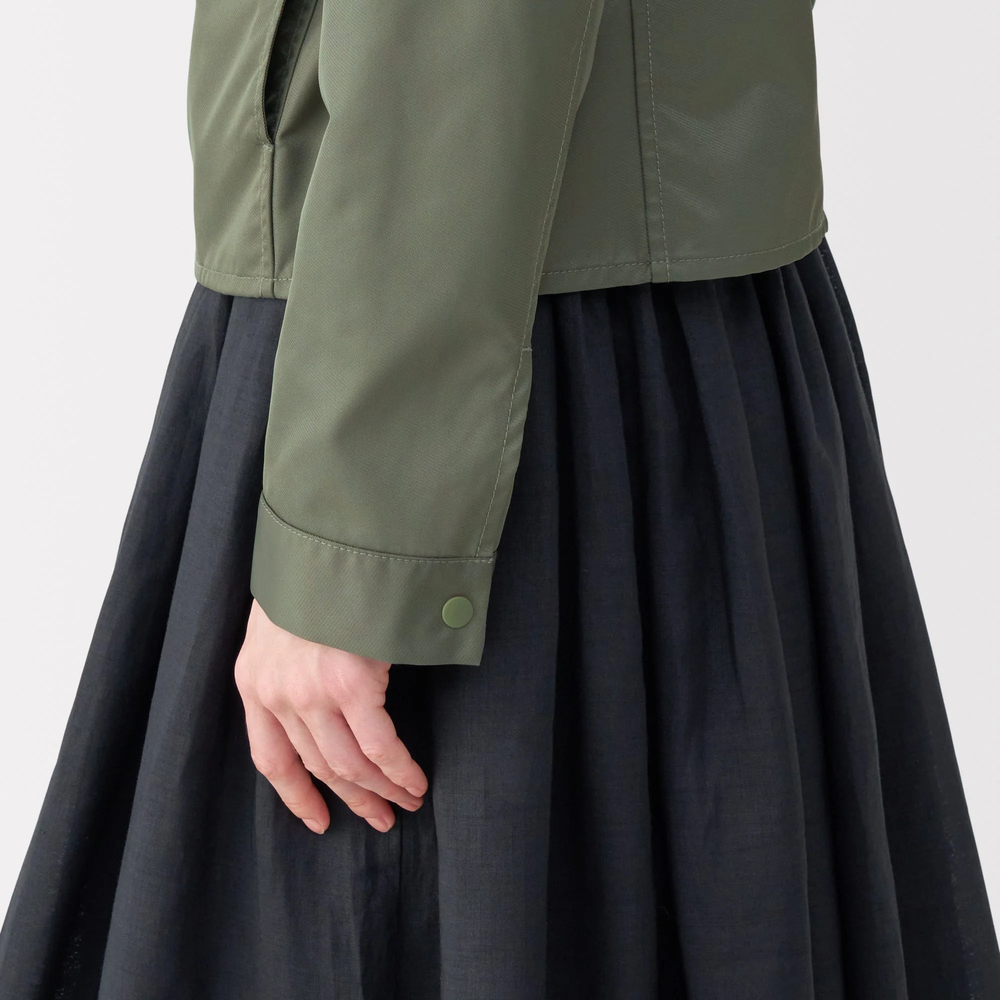 Labo Women's Nylon Twill Zip Jacket - Image 9