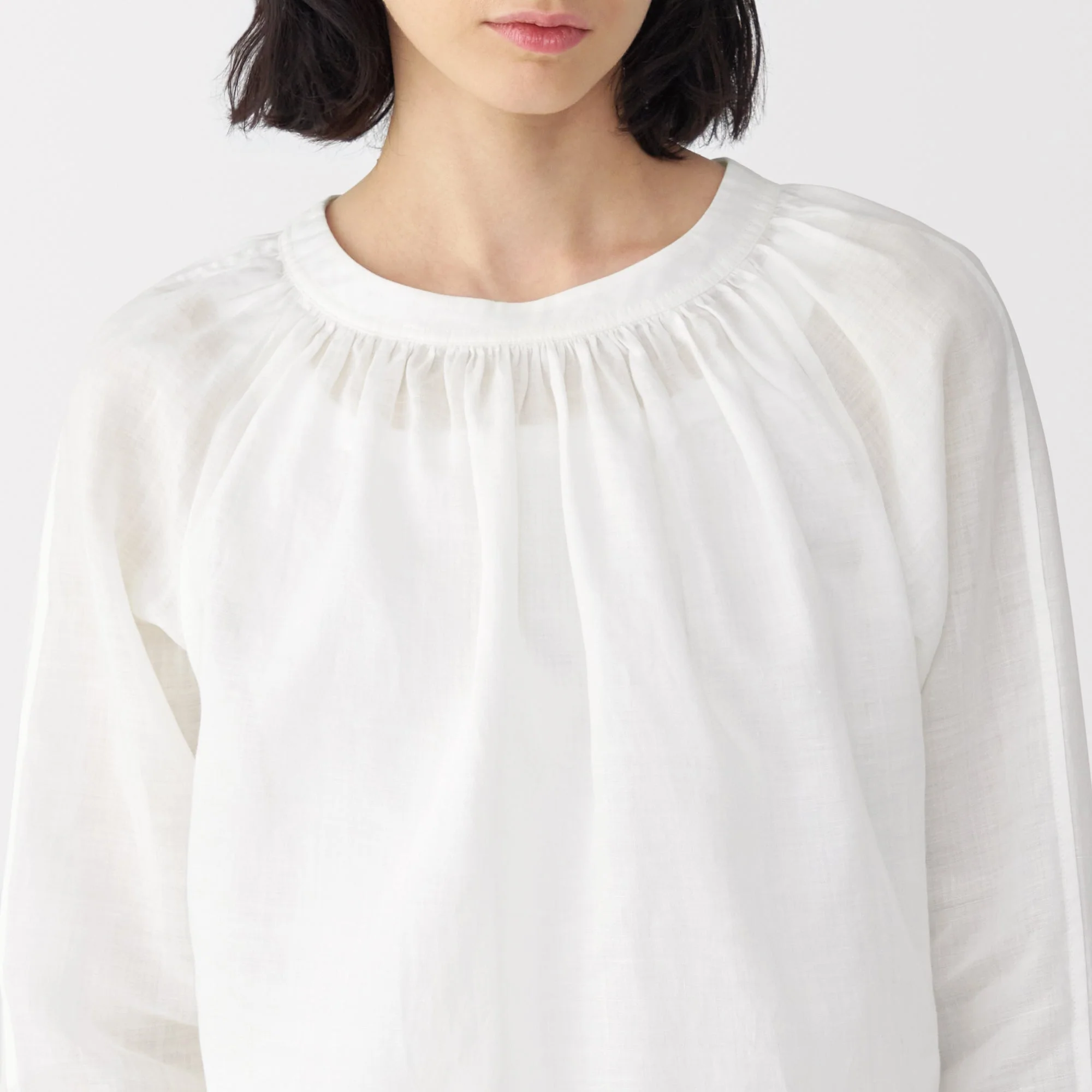 Labo Women's Ramie Fabric Gathered Blouse - Image 17