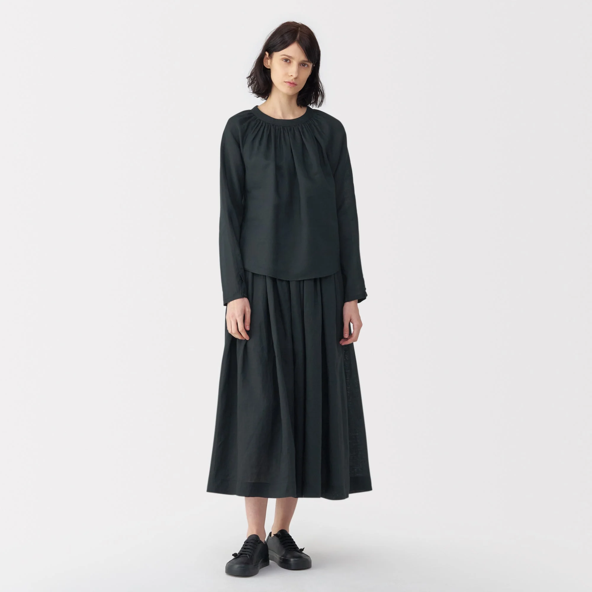 Labo Women's Ramie Fabric Gathered Blouse - Image 23