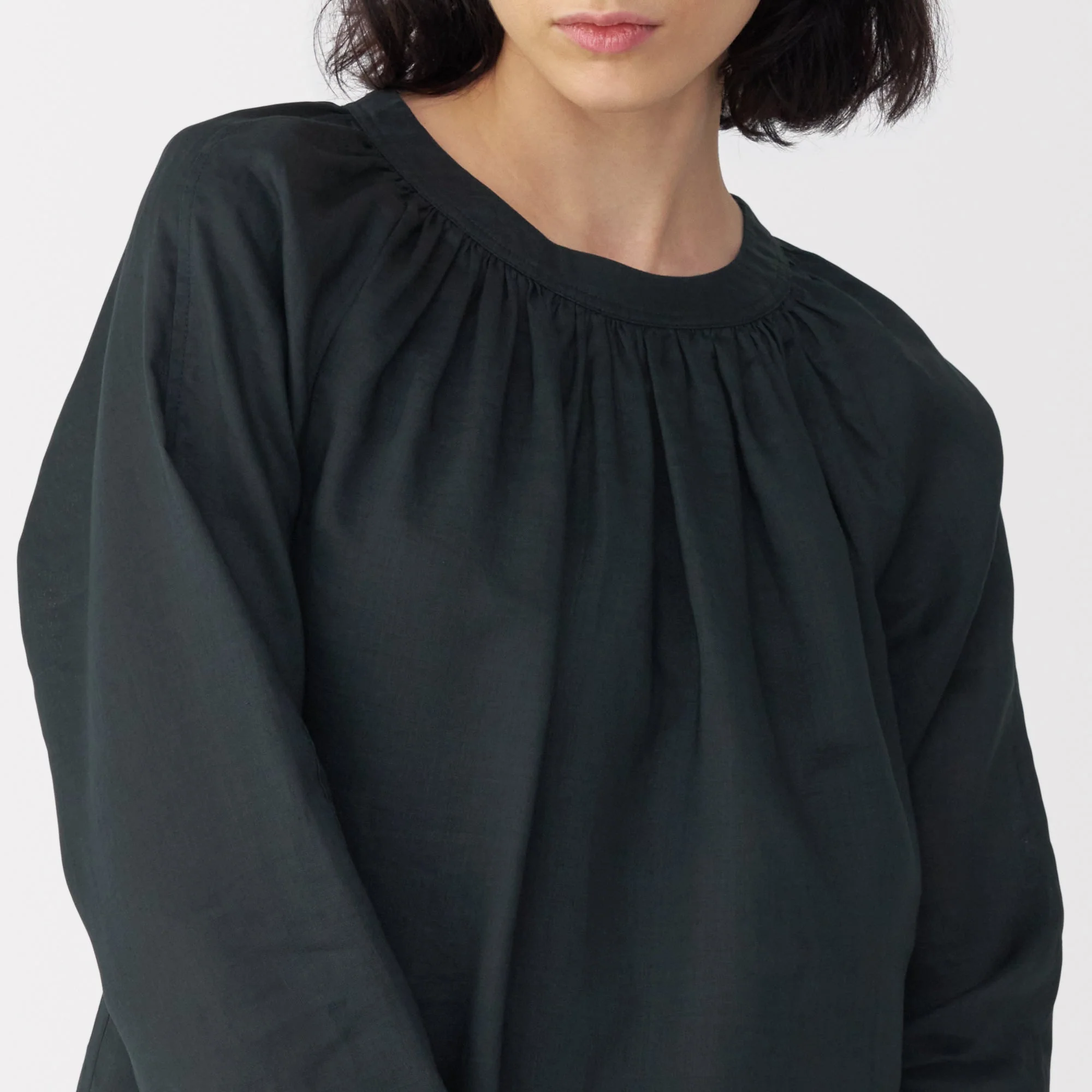 Labo Women's Ramie Fabric Gathered Blouse - Image 27