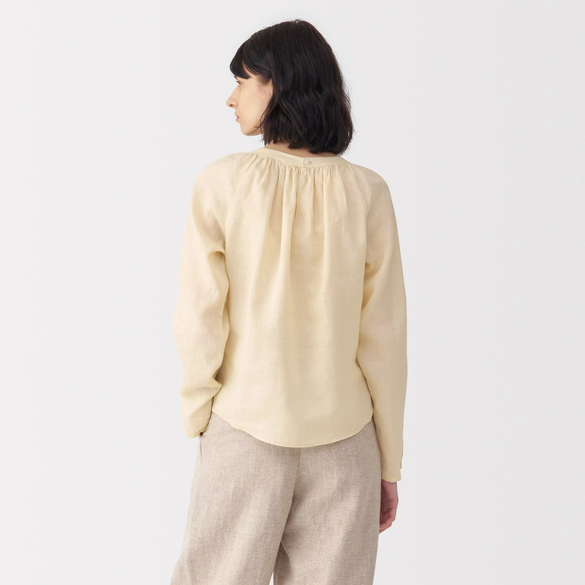 Labo Women's Ramie Fabric Gathered Blouse - Image 6