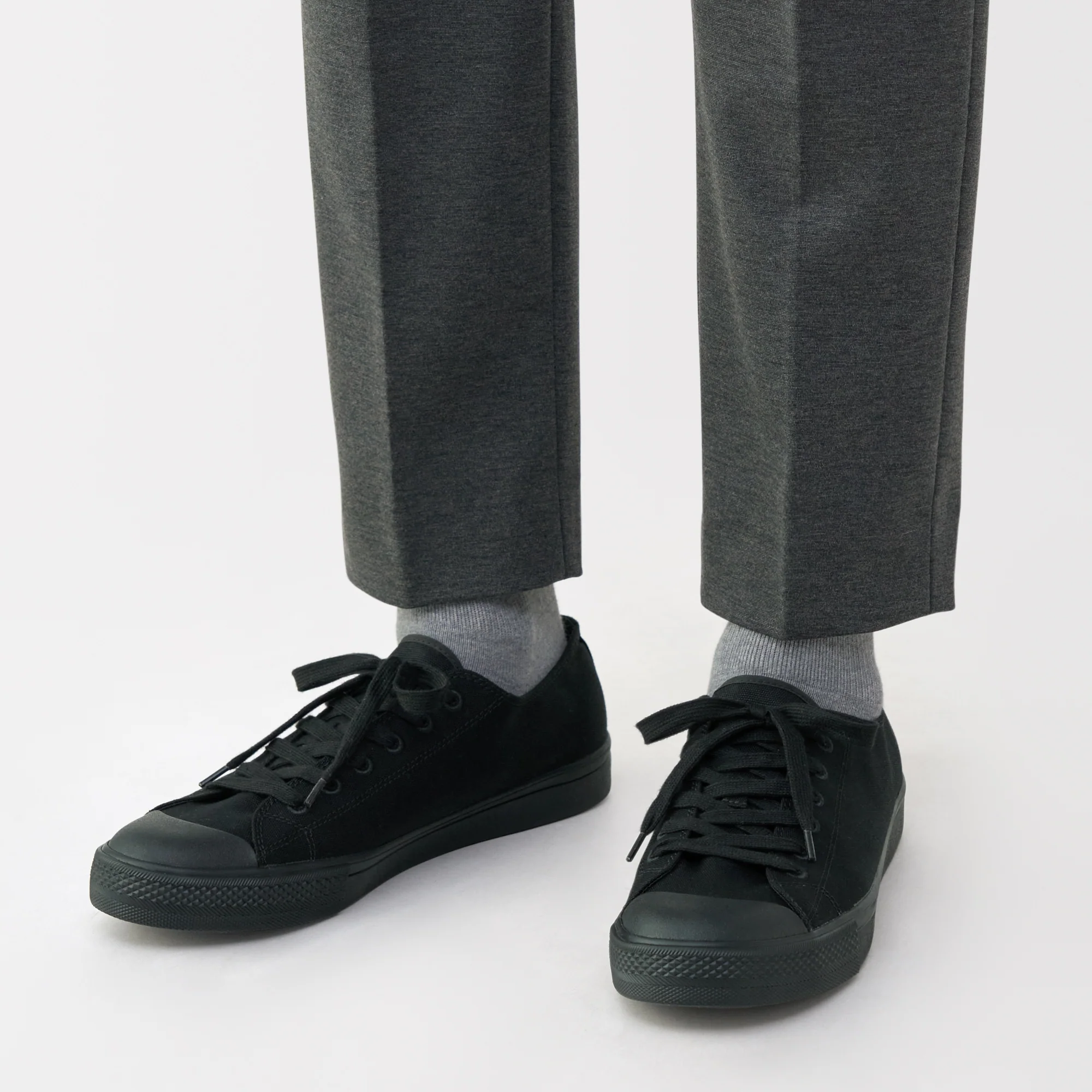 Less Tiring Sneakers Black Pattern - Image 2