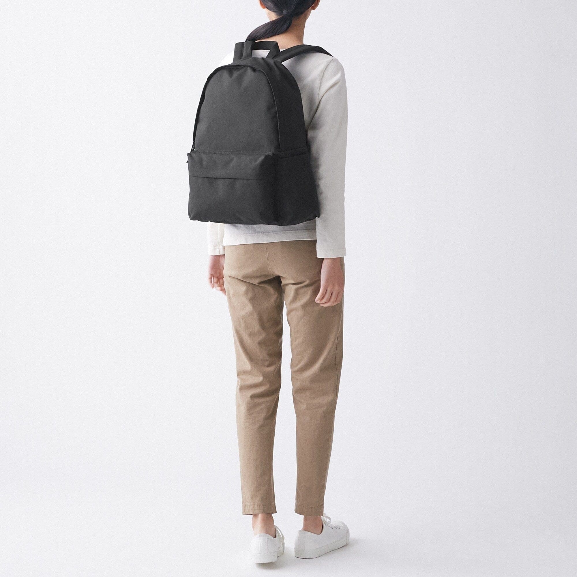 Less Tiring Water Repellent Backpack - Image 17