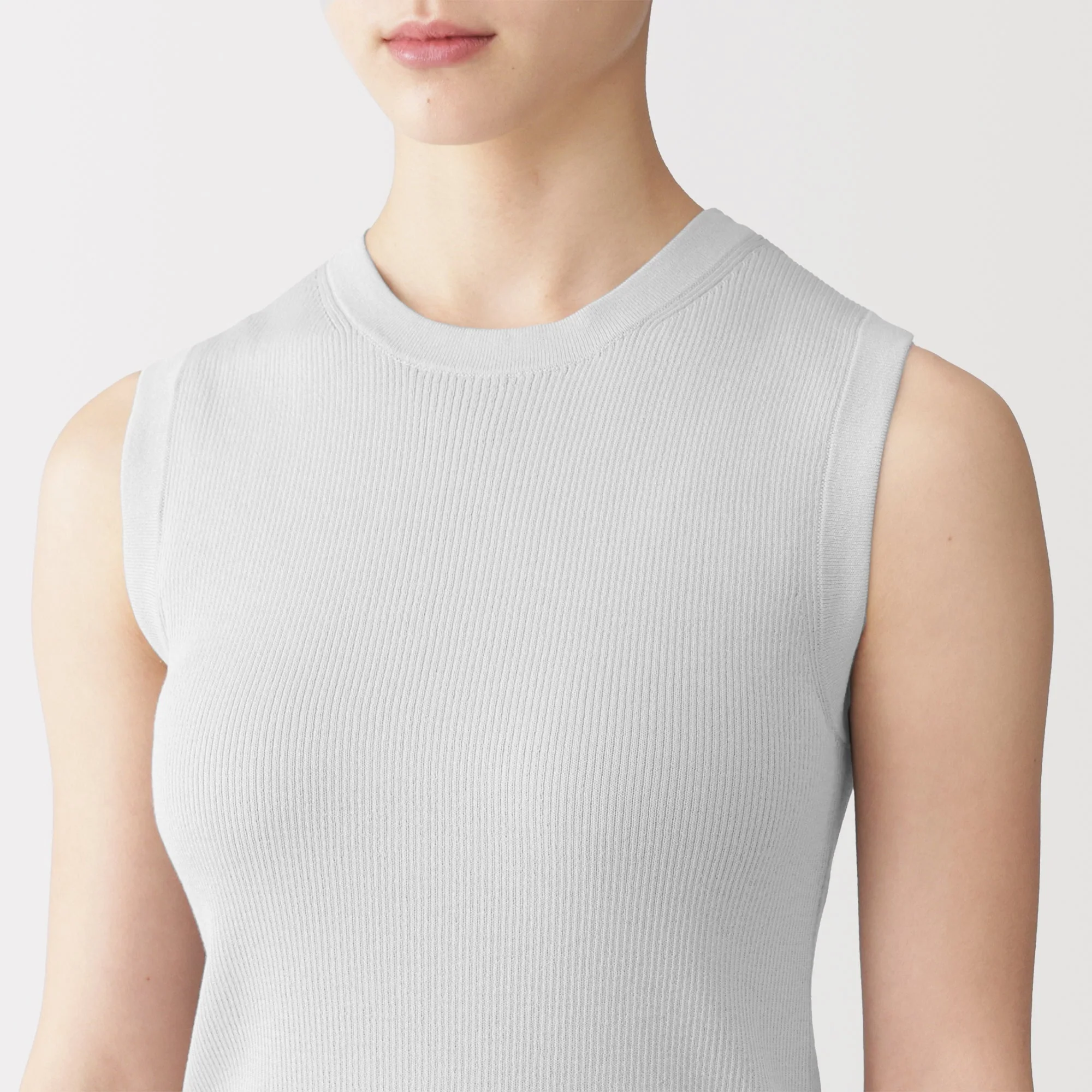 Light Knit Sleeveless Sweater - Image 21