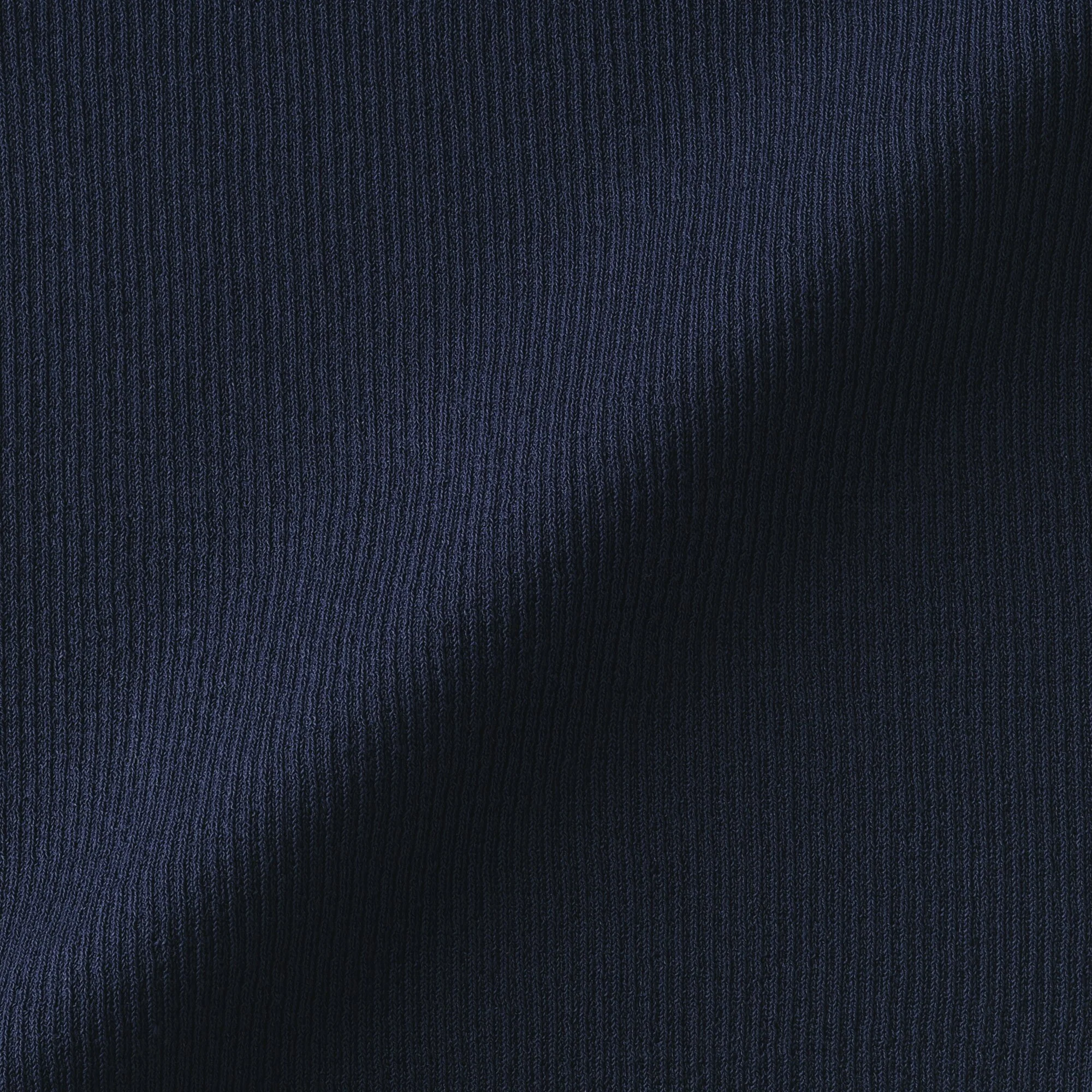 Light Knit Sleeveless Sweater - Image 30