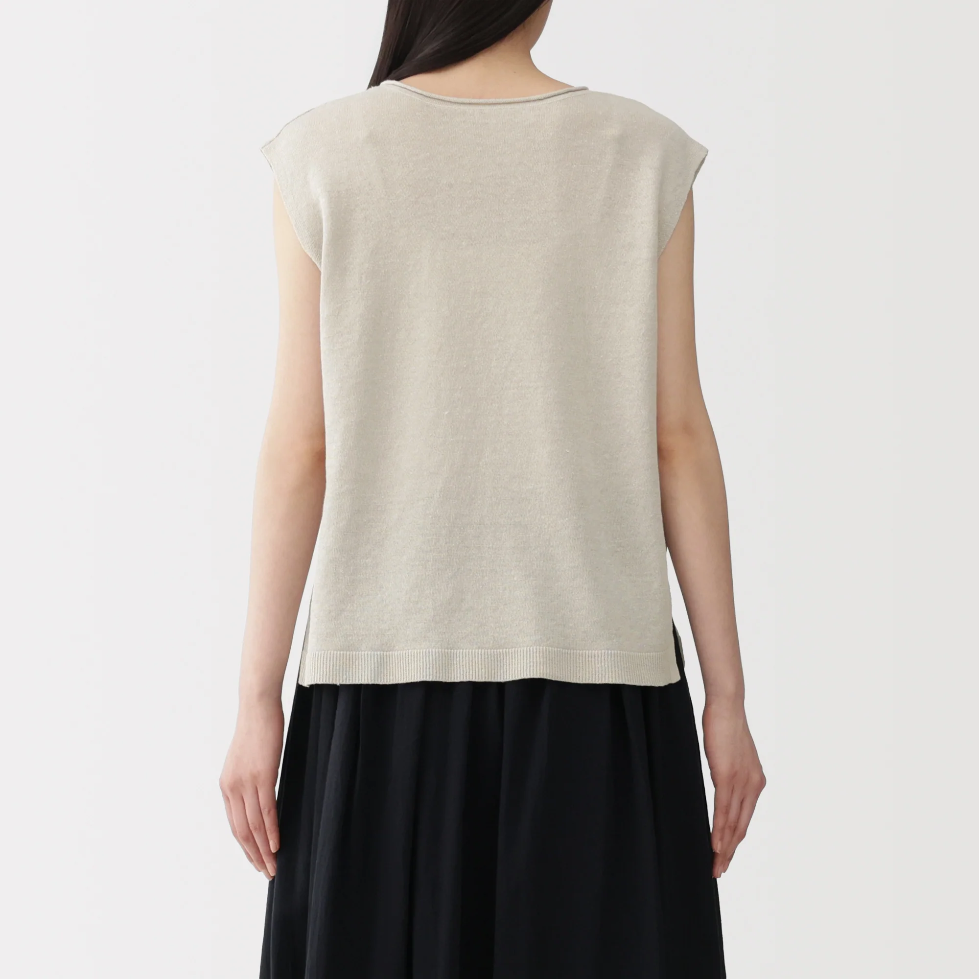 Linen Sleeveless Sweater - Image 14