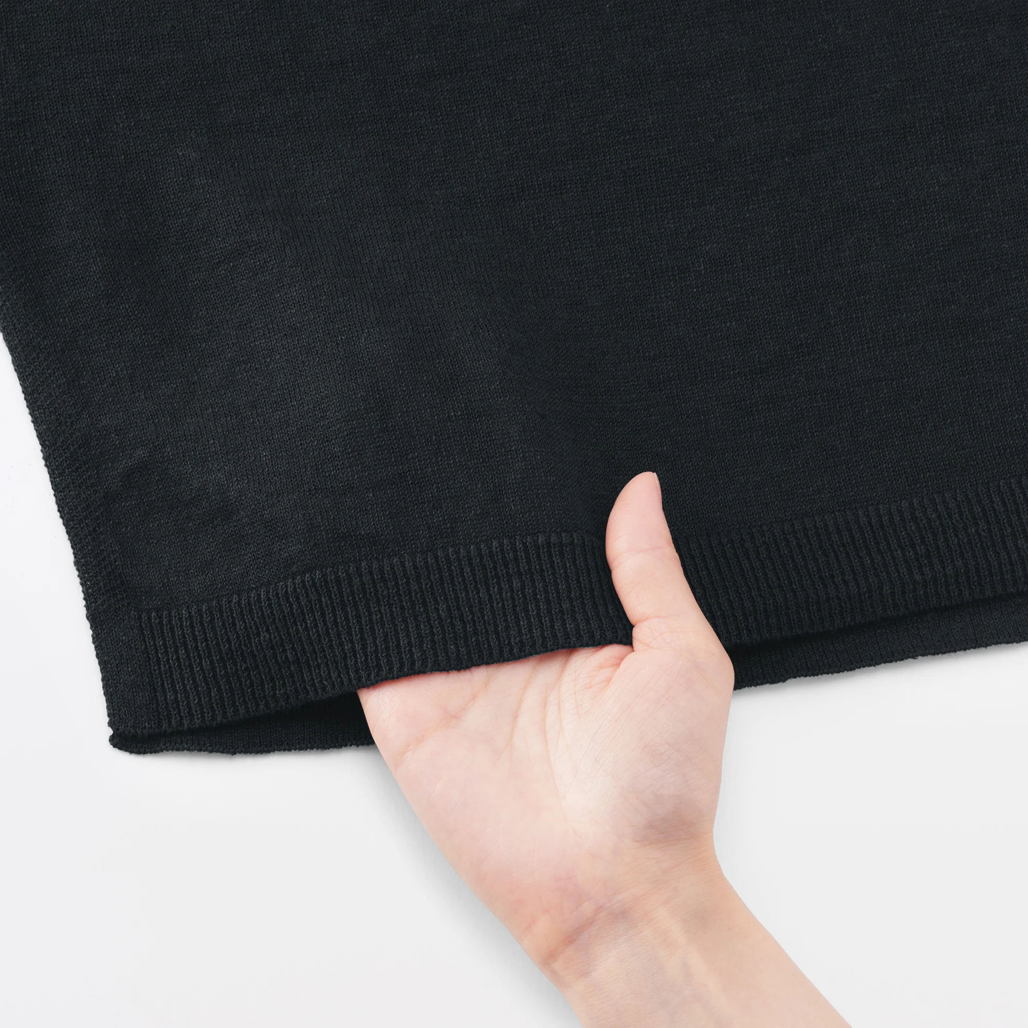 Linen Sleeveless Sweater - Image 17