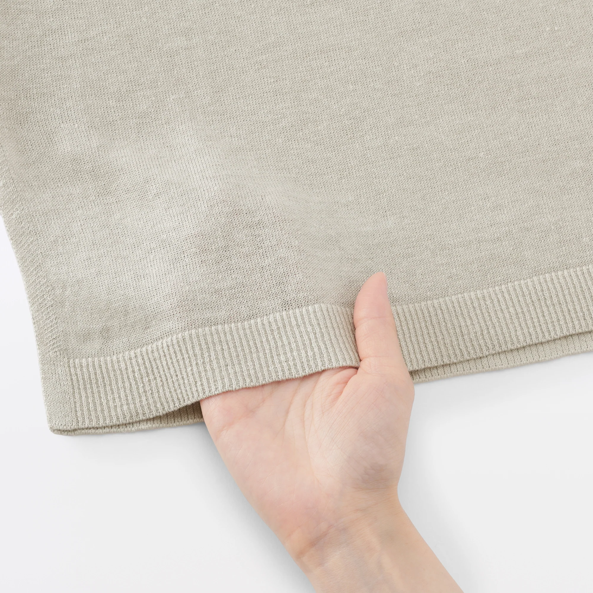 Linen Sleeveless Sweater - Image 25