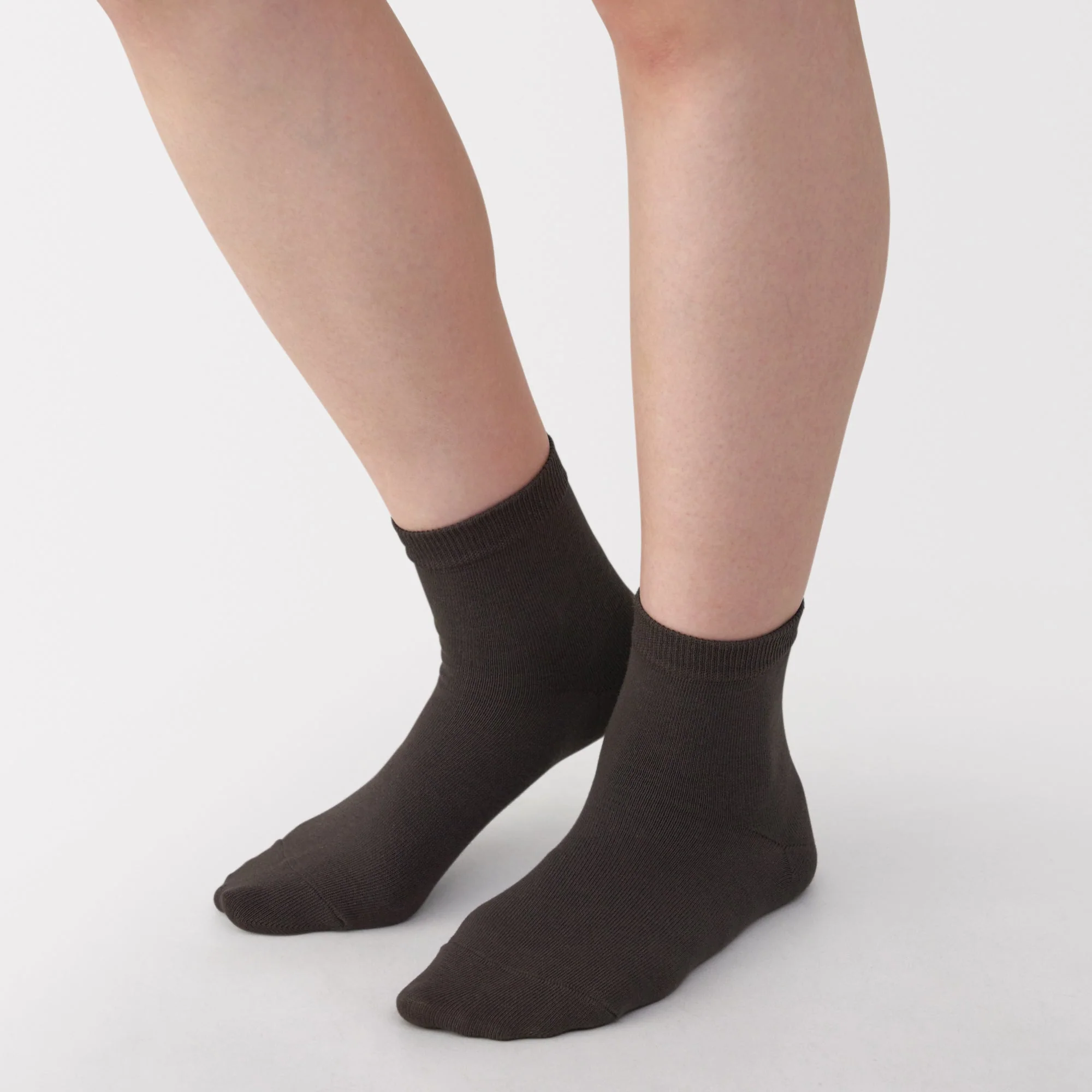 Loose Top Short Socks - Image 10
