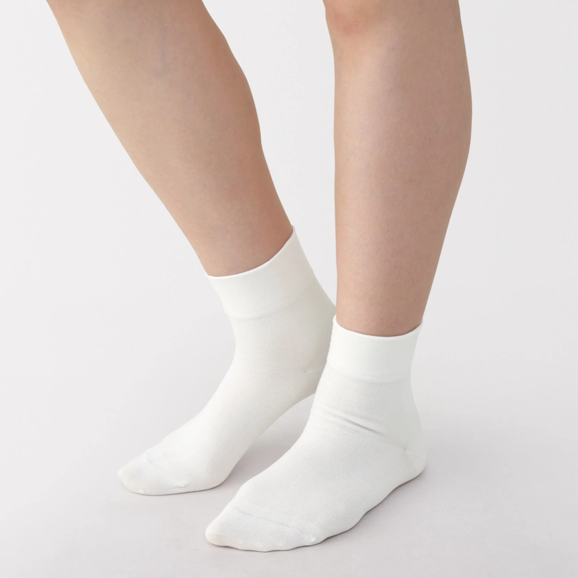 Loose Top Short Socks - Image 14