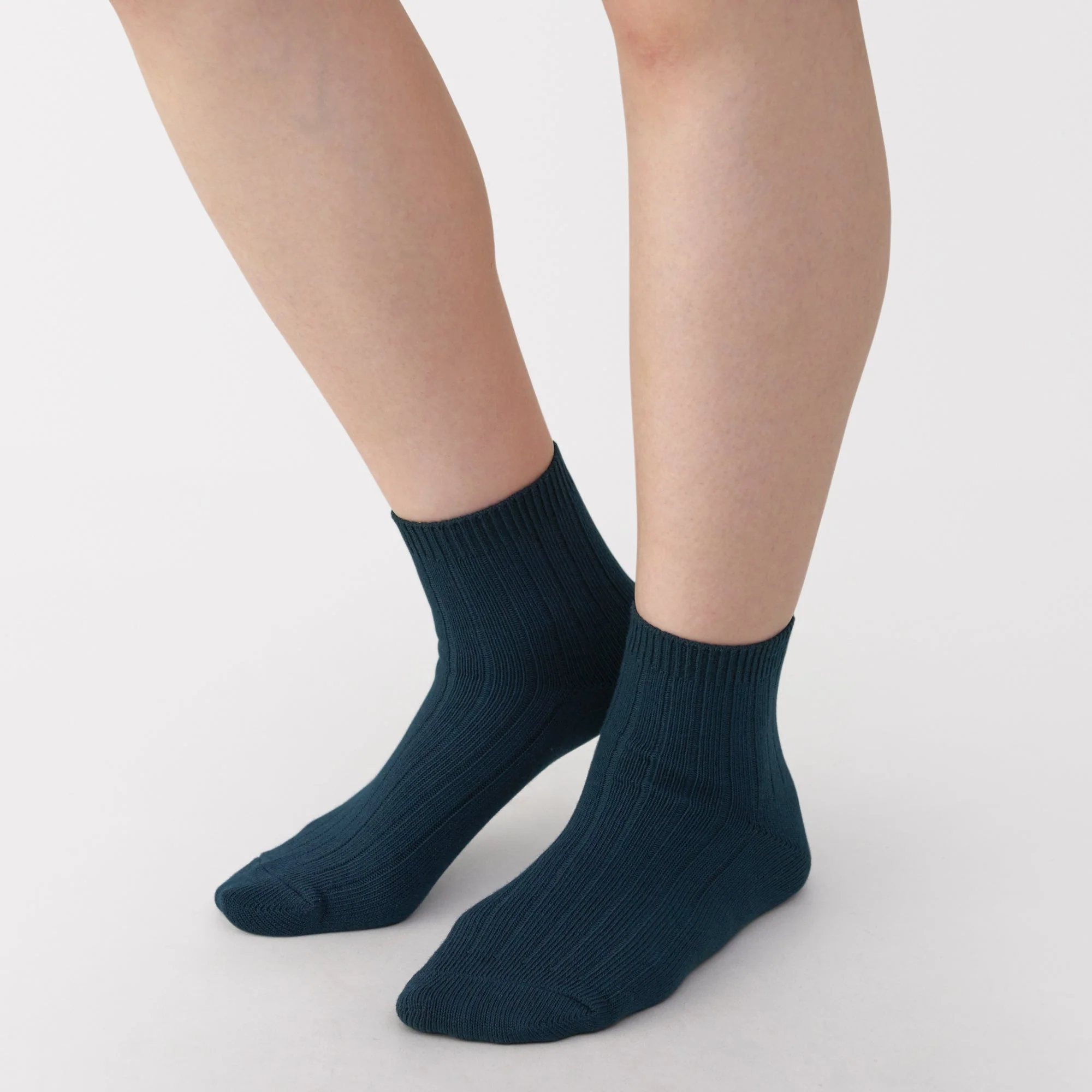 Loose Top Short Socks - Image 10